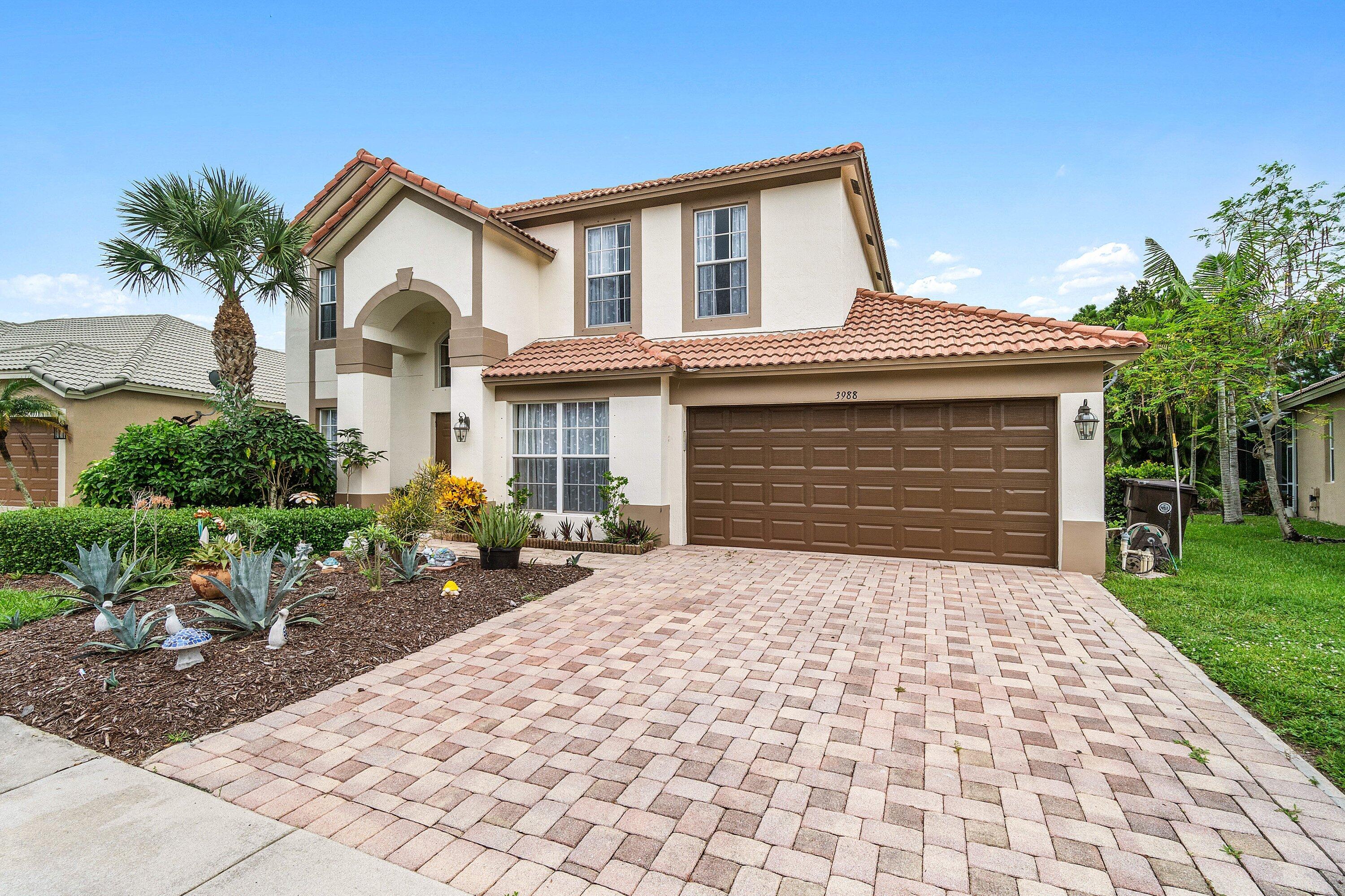 3988 W Hamilton