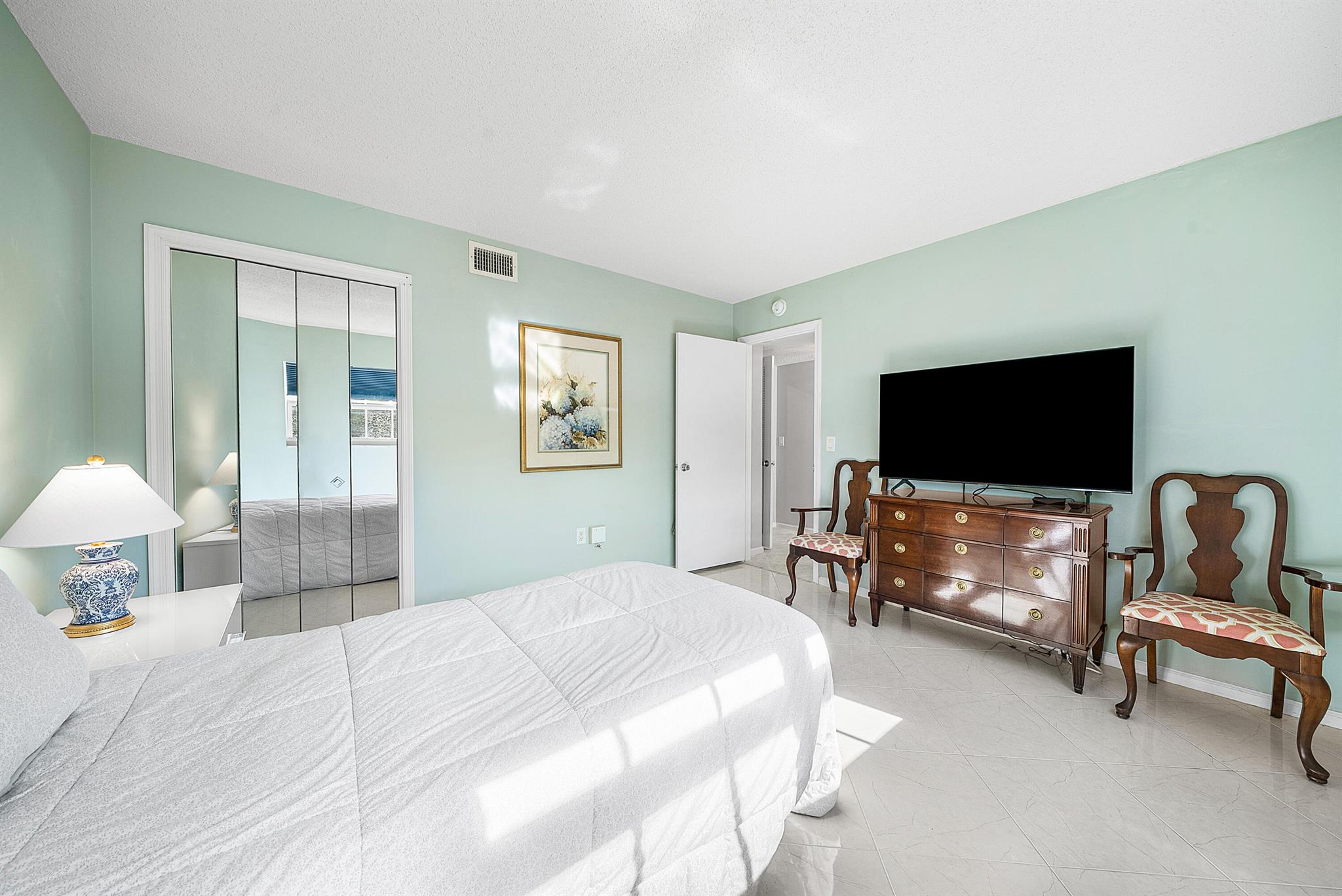 145 Atlantis 201 Boulevard 201