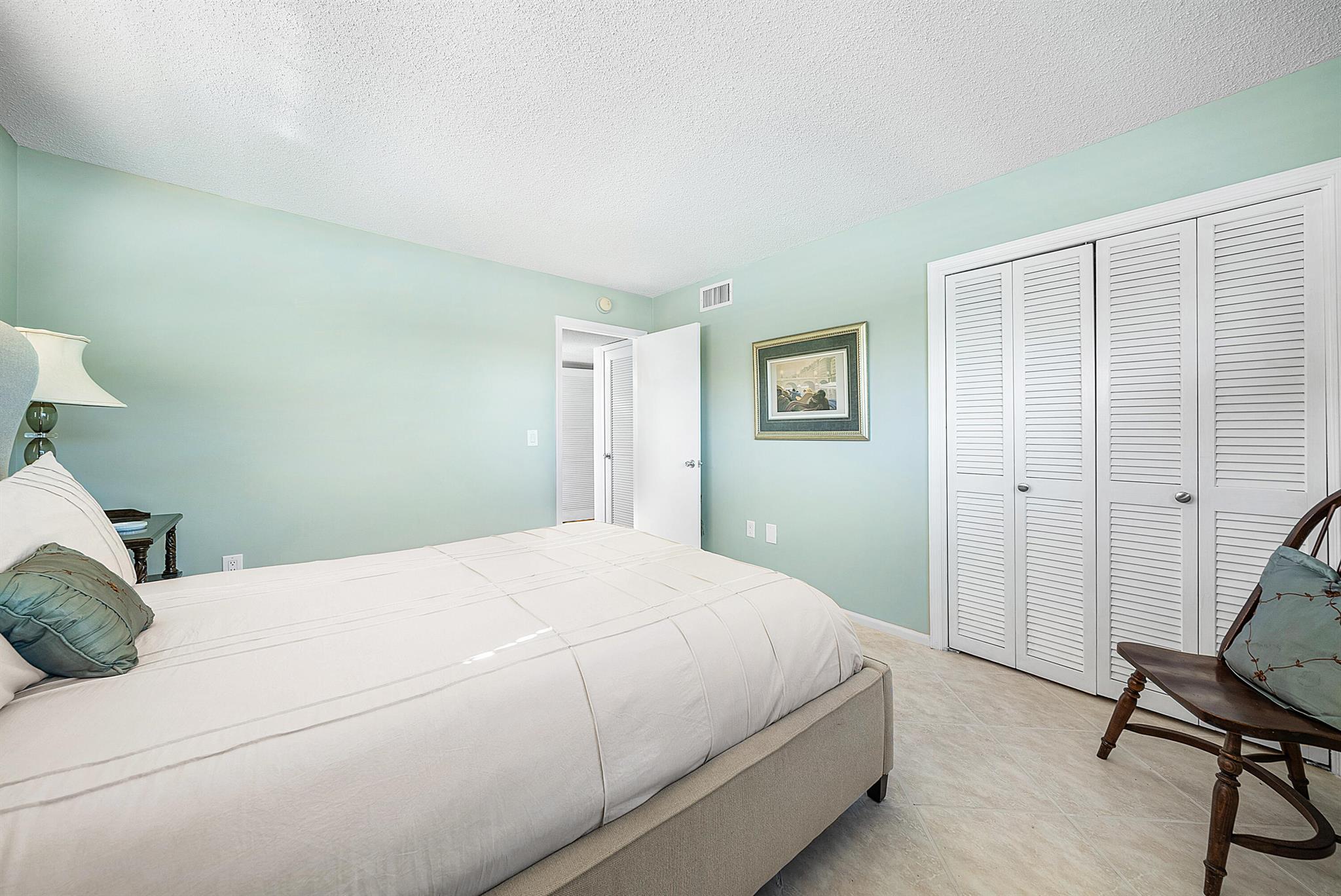 145 Atlantis 201 Boulevard 201