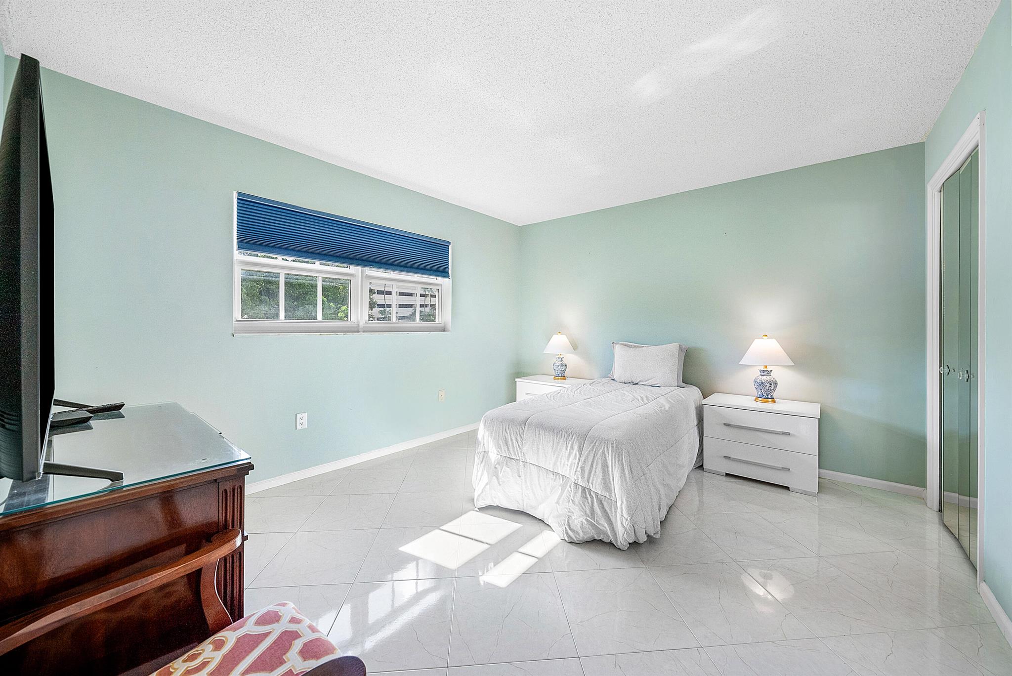 145 Atlantis 201 Boulevard 201