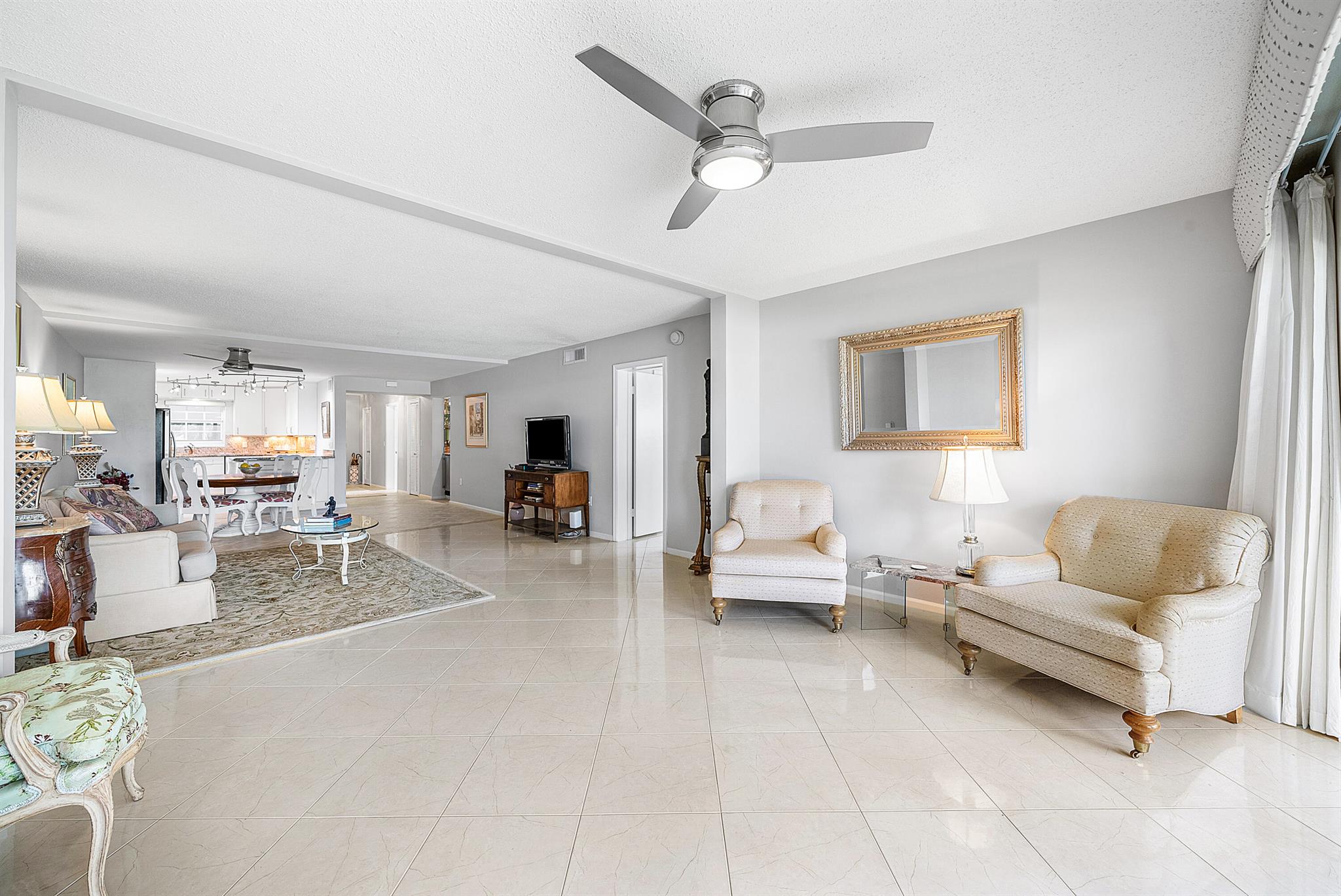 145 Atlantis 201 Boulevard 201