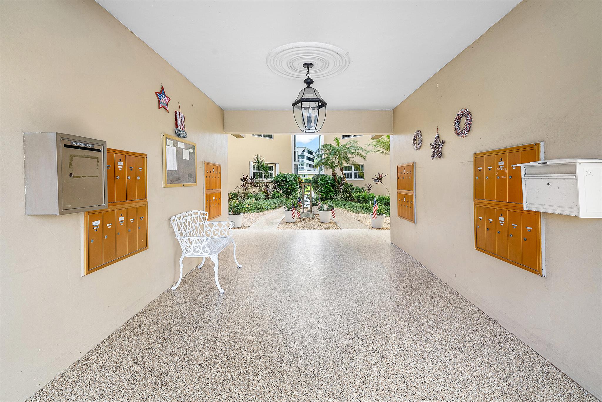 145 Atlantis 201 Boulevard 201