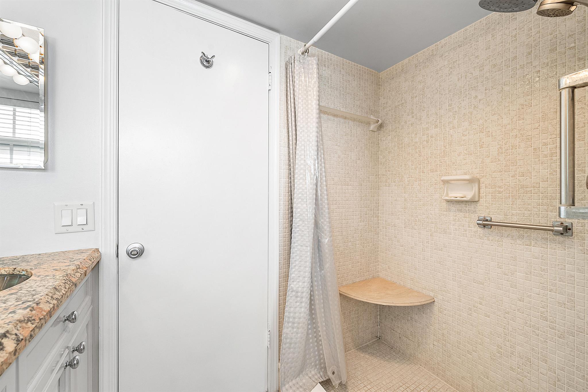 145 Atlantis 201 Boulevard 201