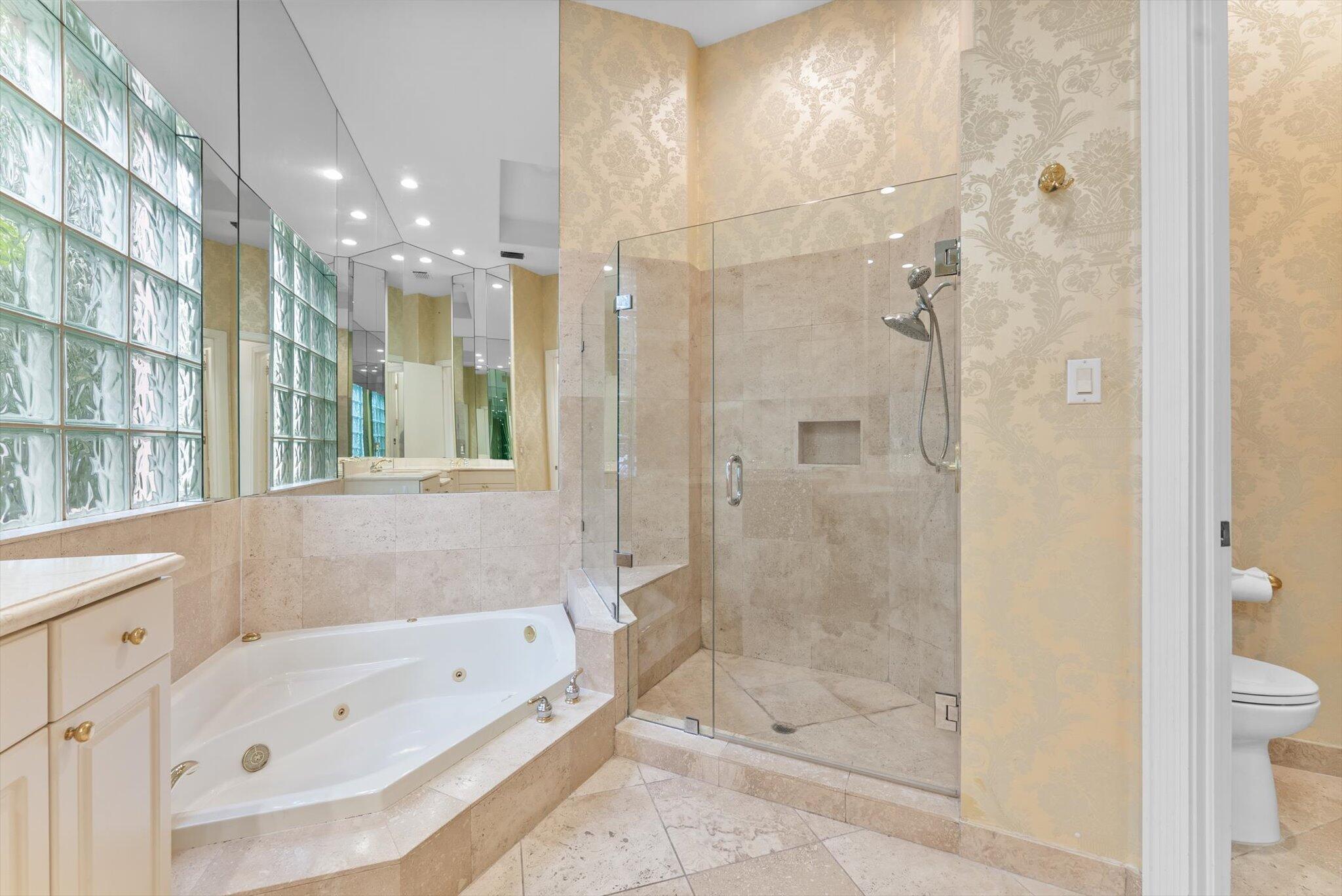 7081 Mallorca Crescent