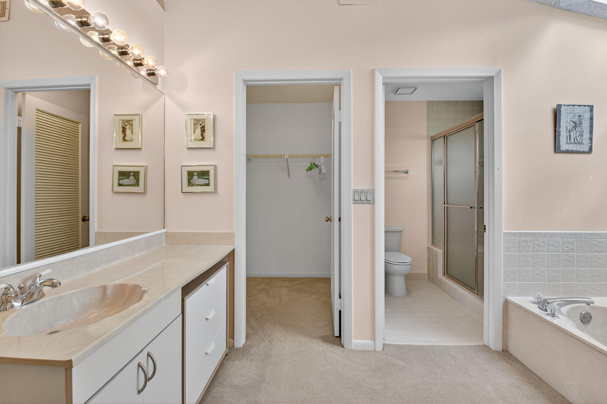 7186 Sweetbay Court