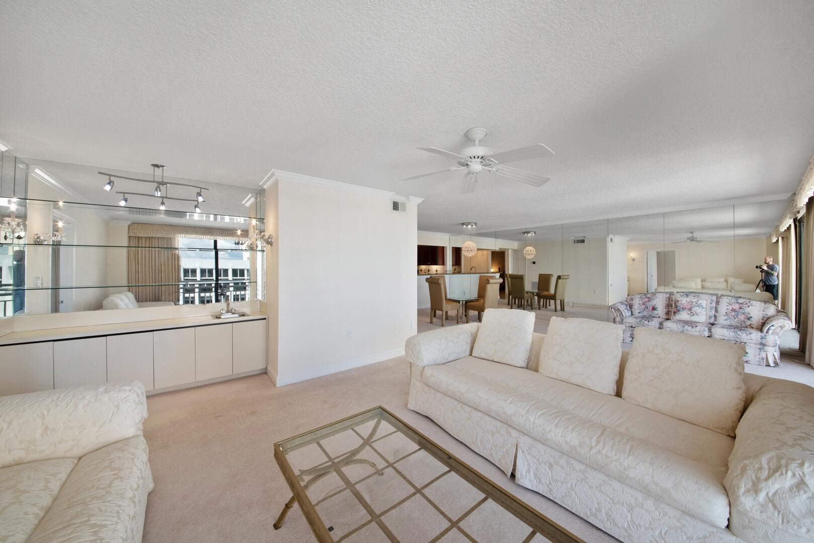 3100 NE 48th Street Ph10