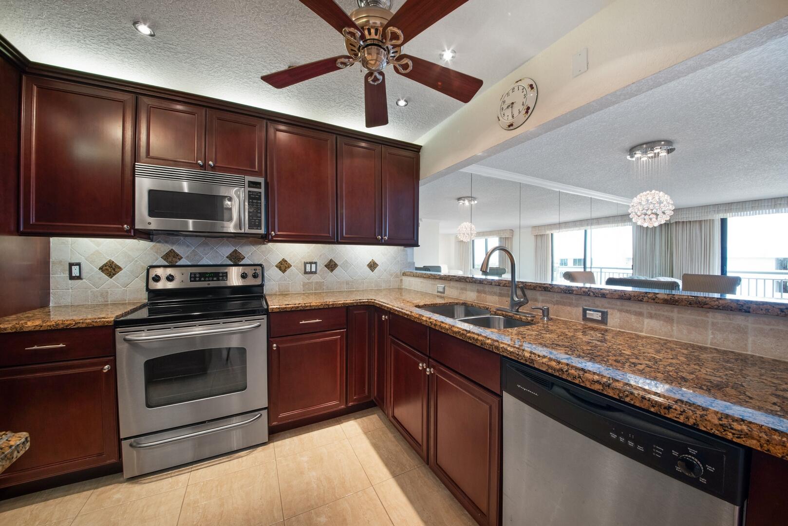 3100 NE 48th Street Ph10