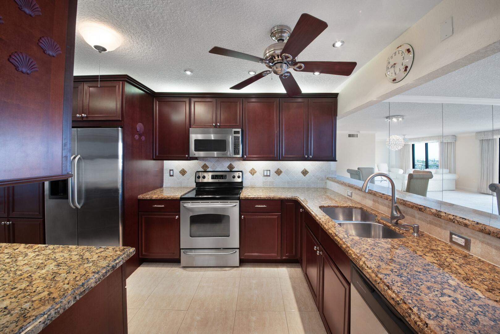 3100 NE 48th Street Ph10