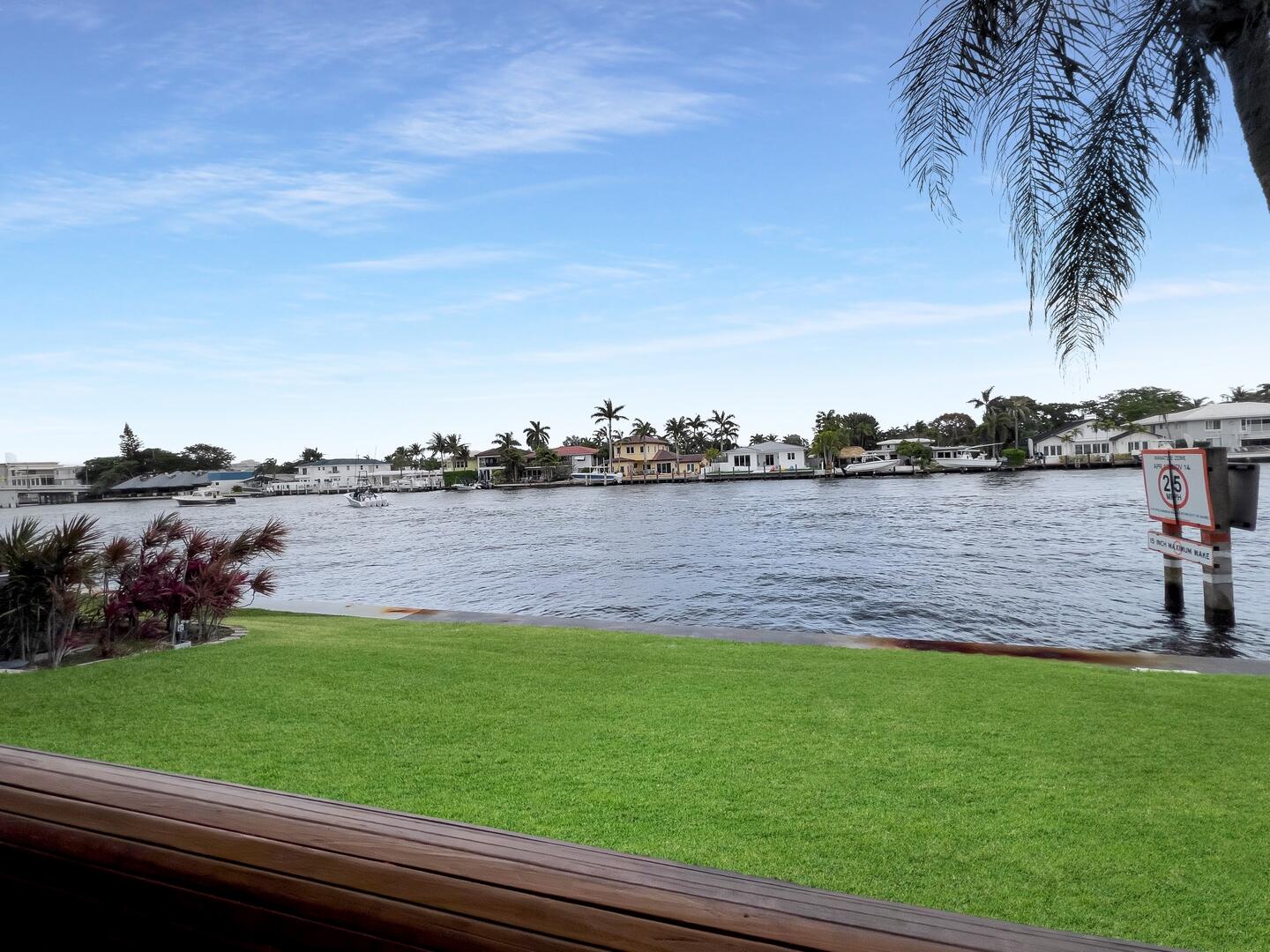 3100 NE 48th Street Ph10