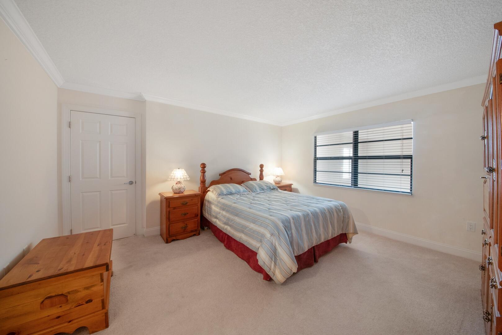 3100 NE 48th Street Ph10