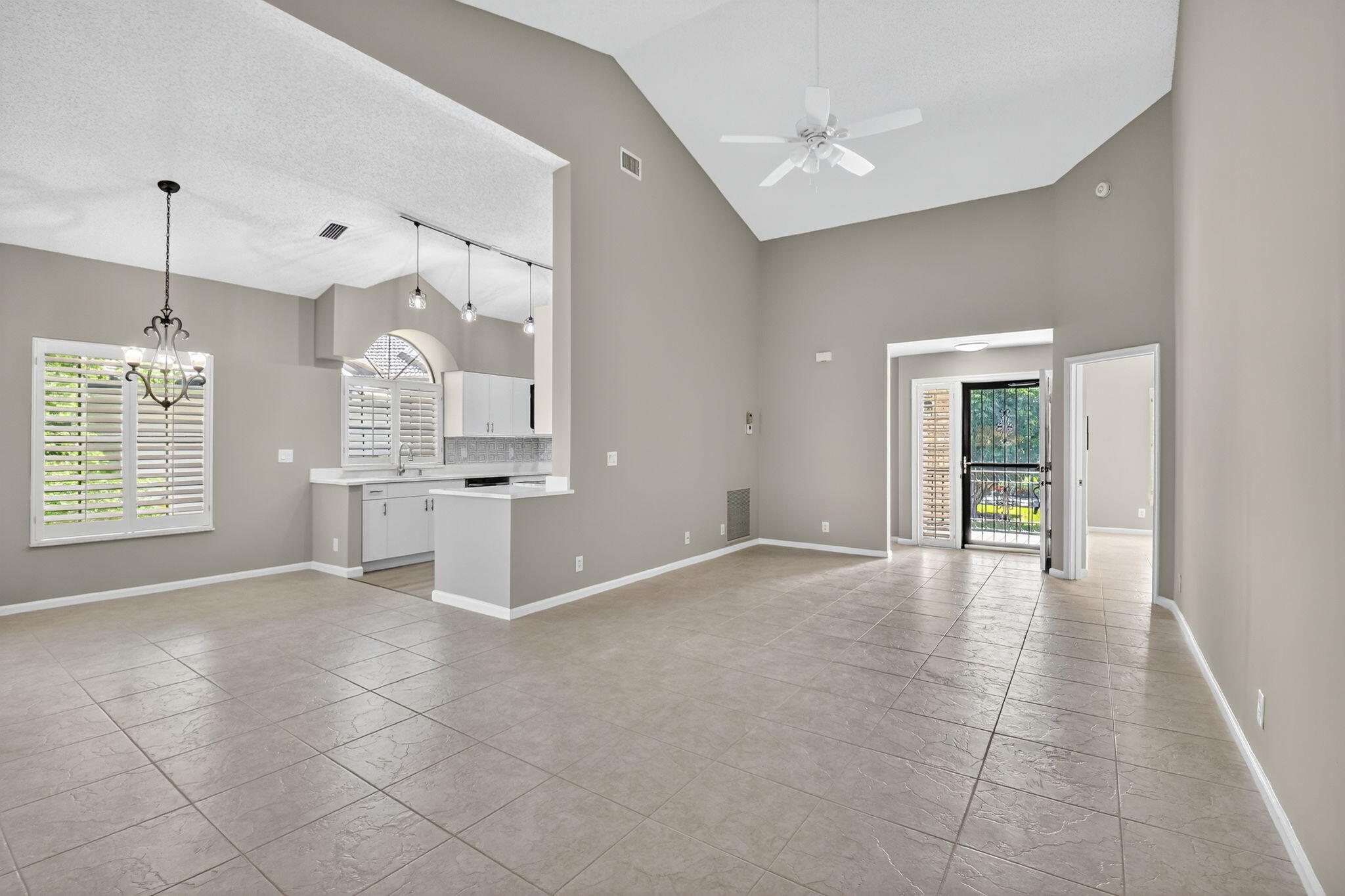 8041 Aberdeen Drive 202