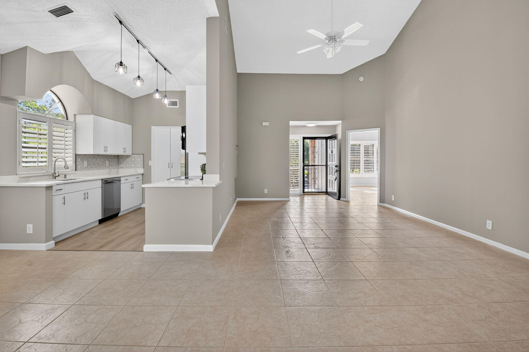8041 Aberdeen Drive 202