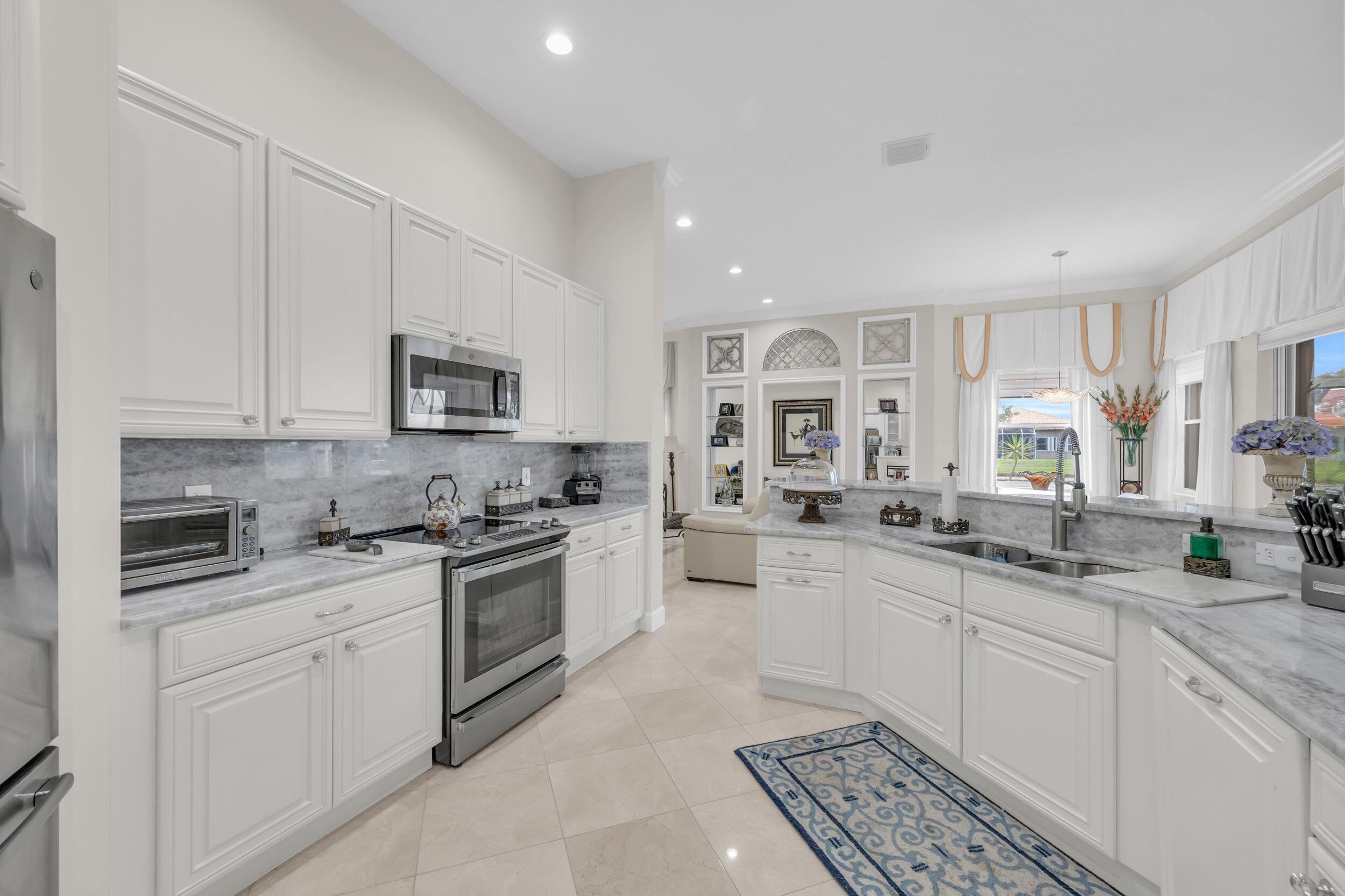 9085 Padova Drive