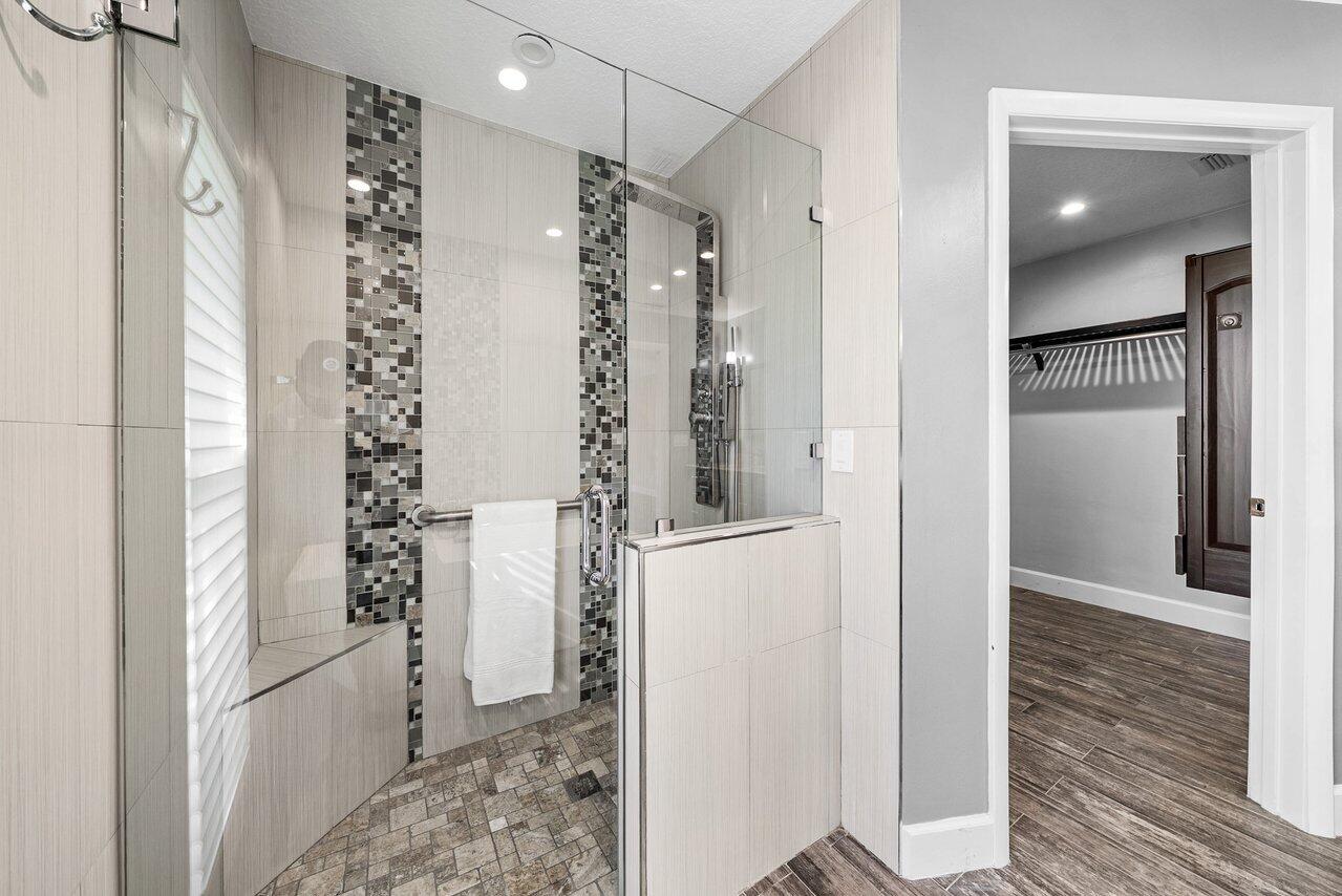 401 French Royale Circle