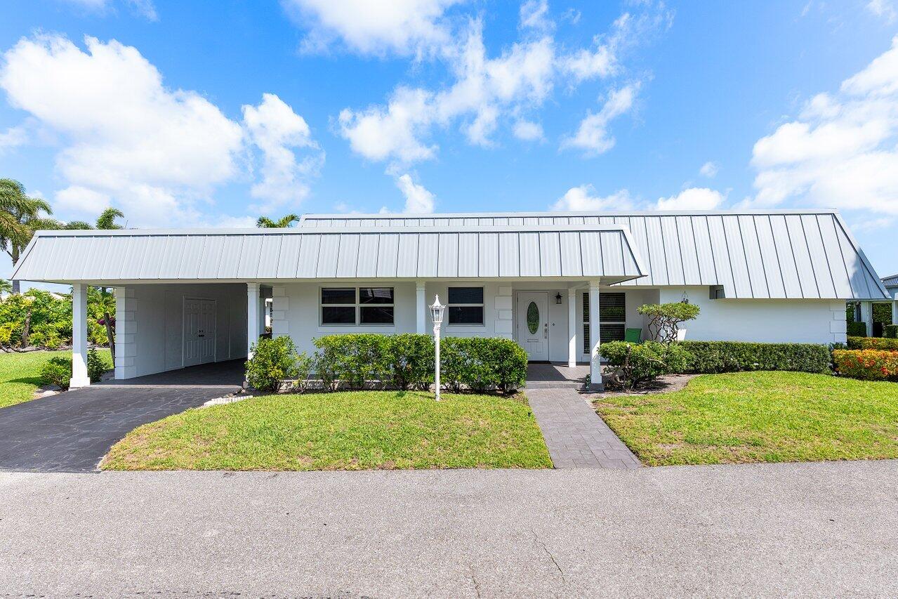 401 French Royale Circle
