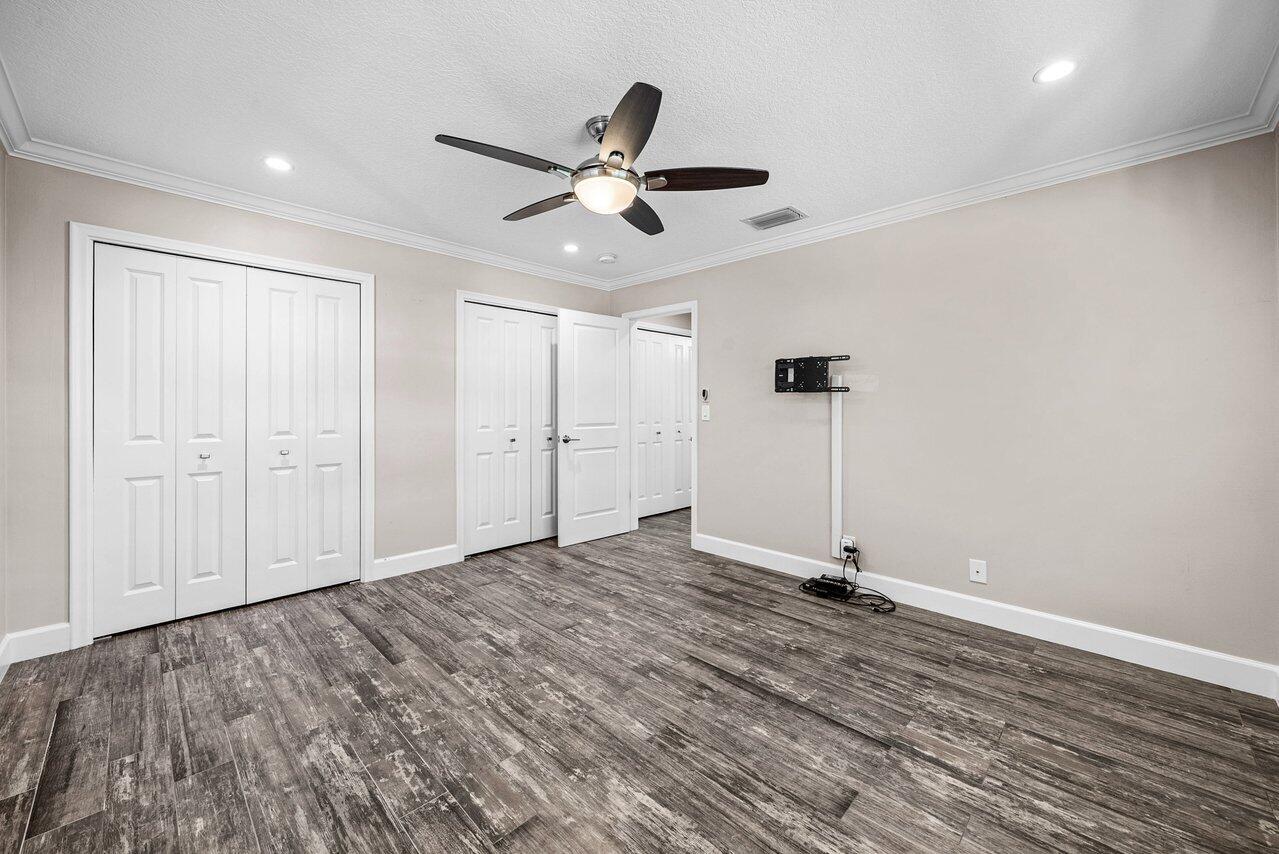 401 French Royale Circle