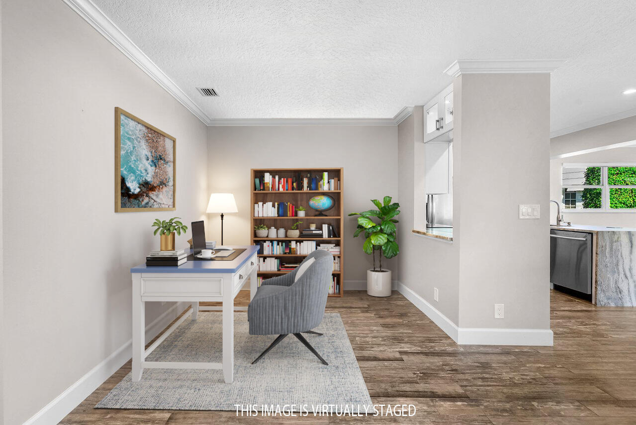 401 French Royale Circle