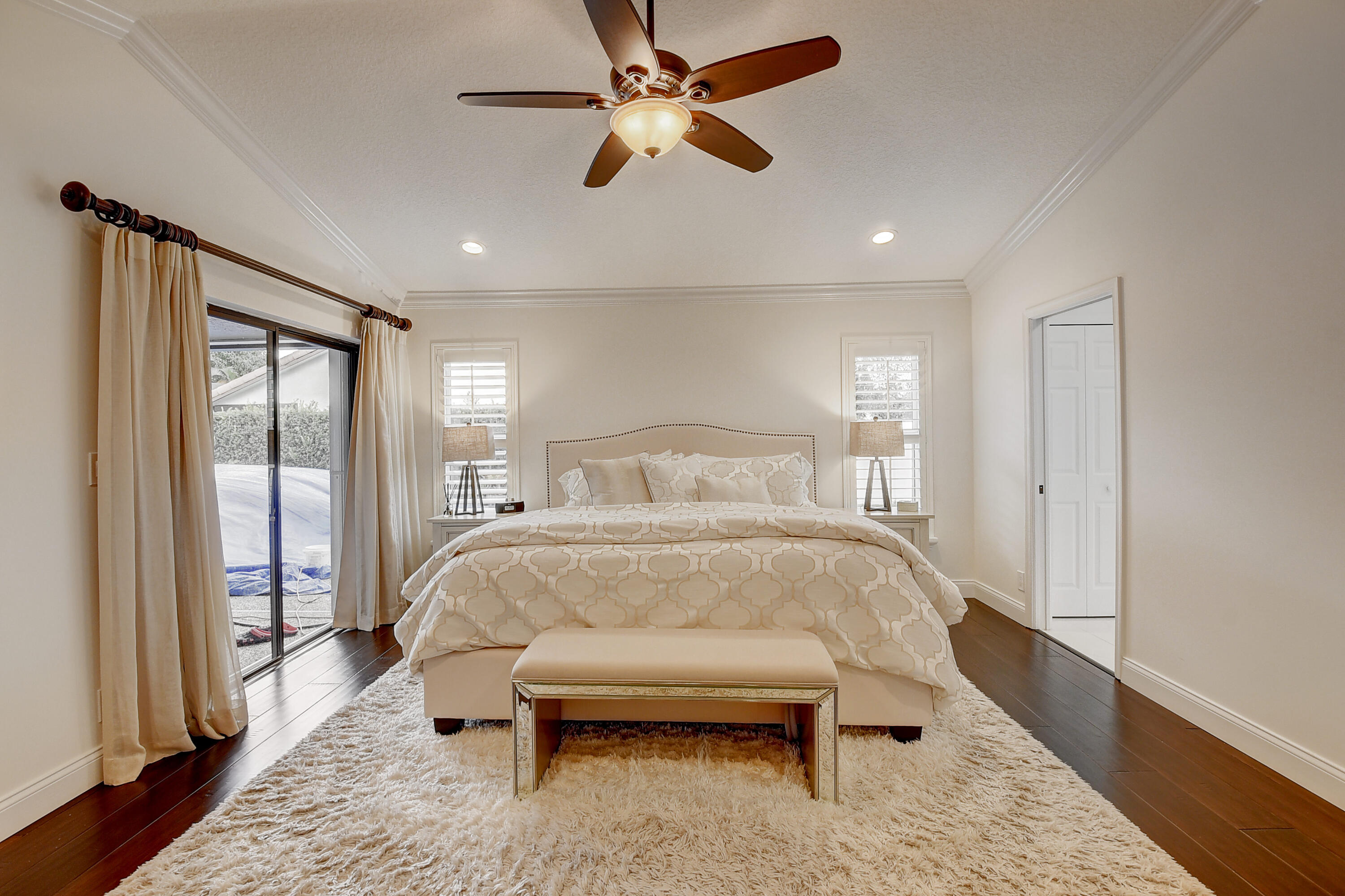 5075 Marina Circle