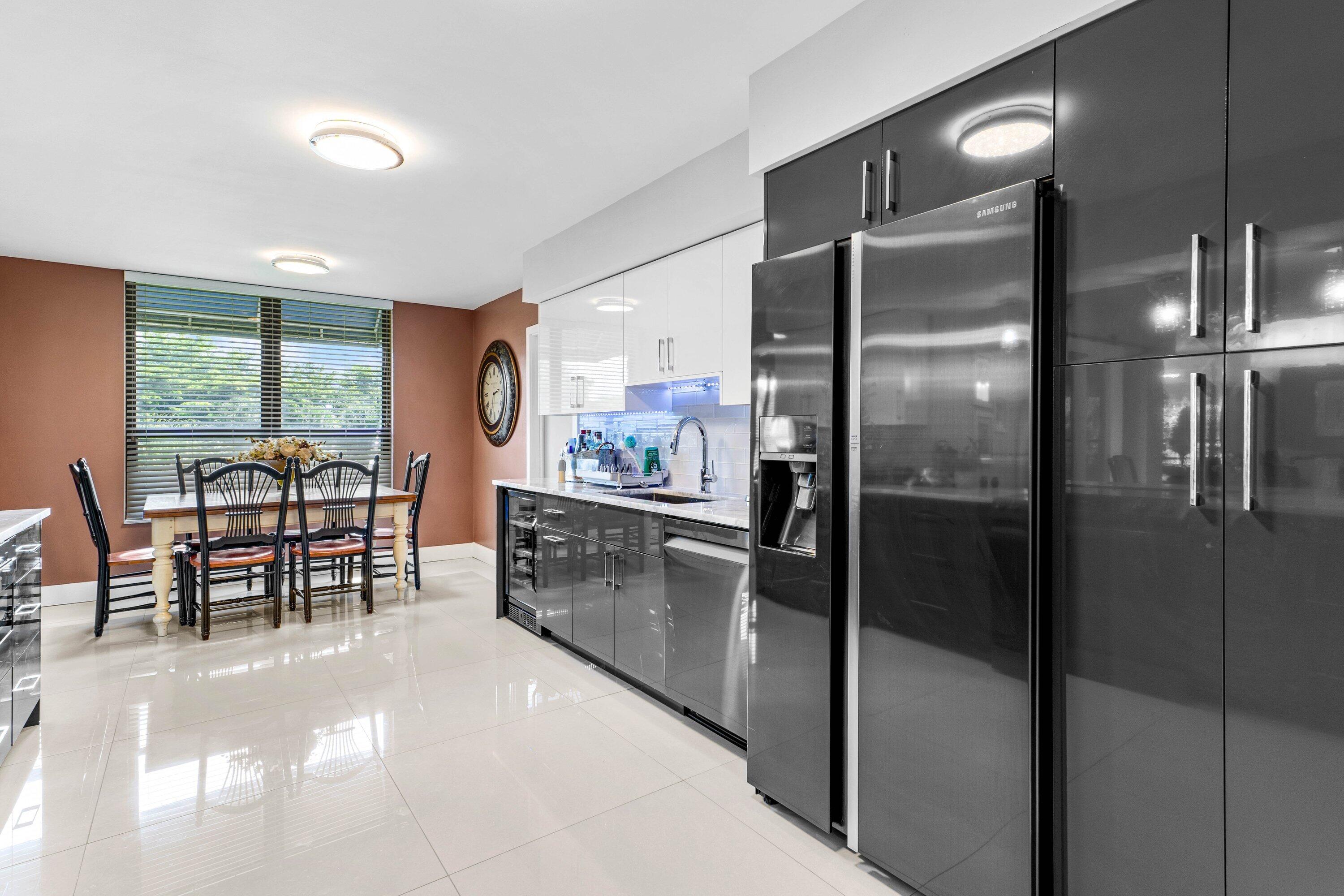 7572 Regency Lake Drive 301