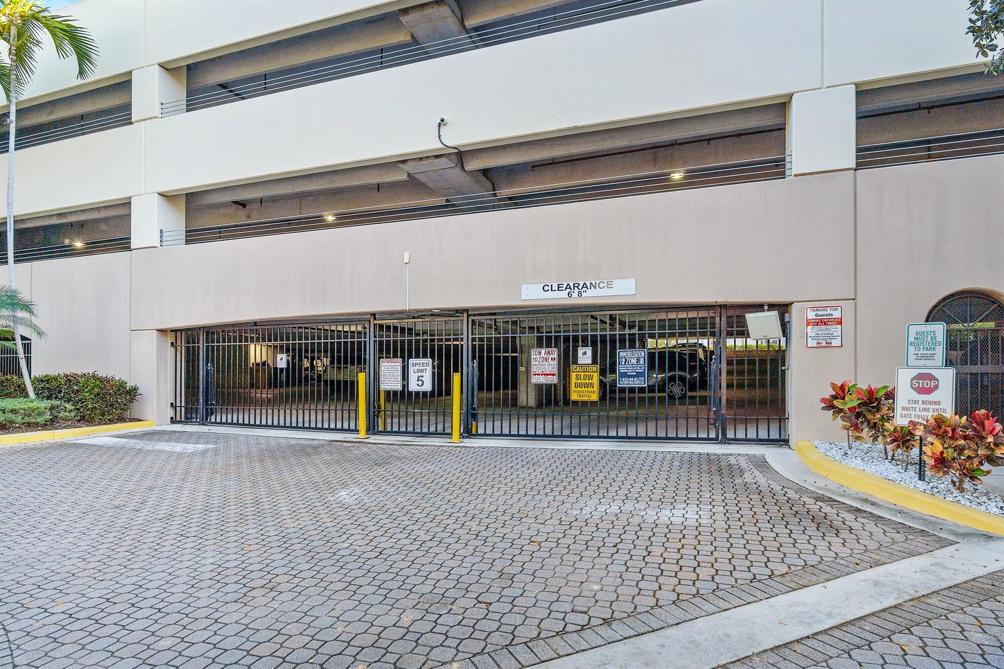 1 Renaissance Way 117