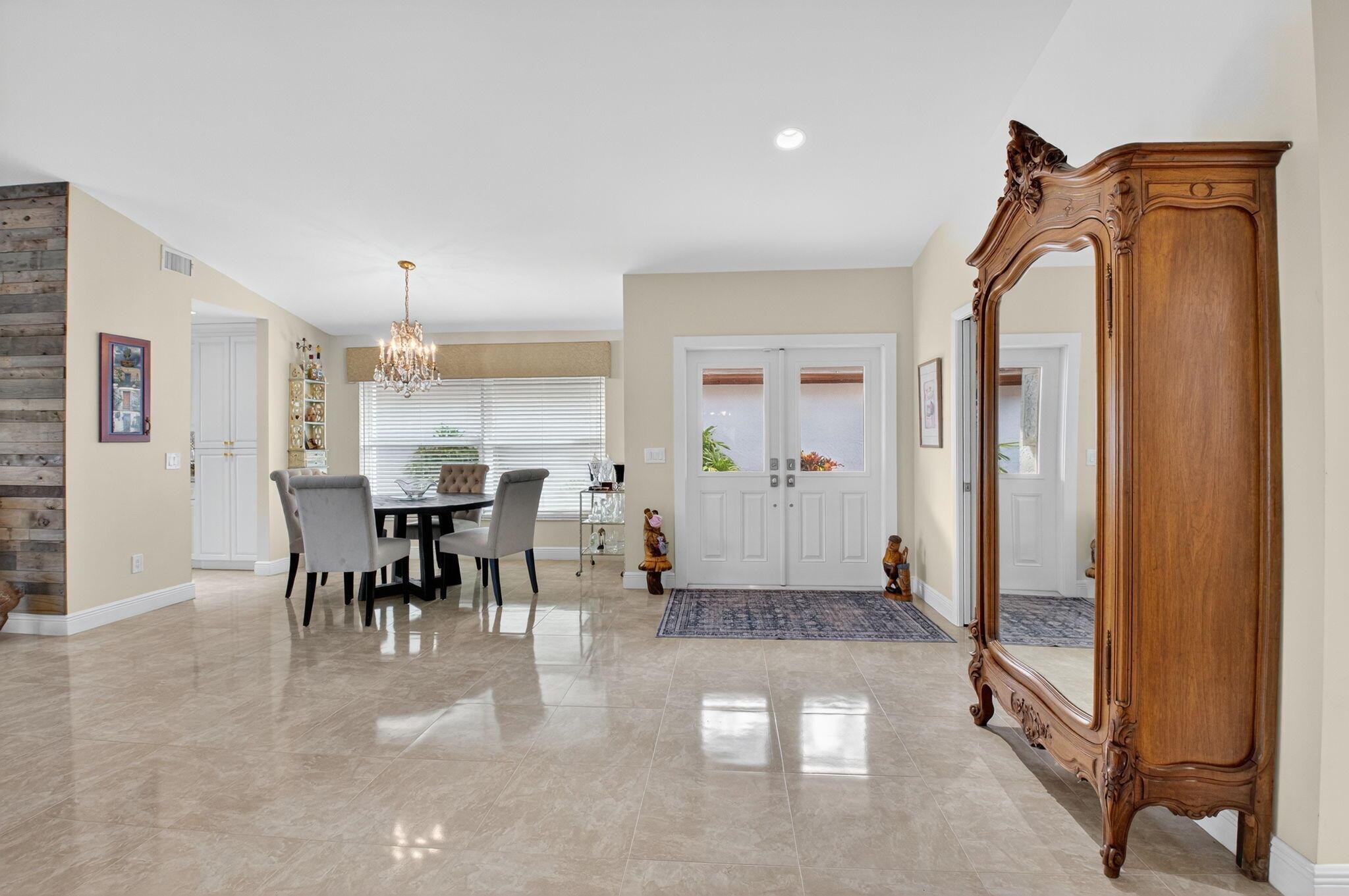 11270 Clover Leaf Circle