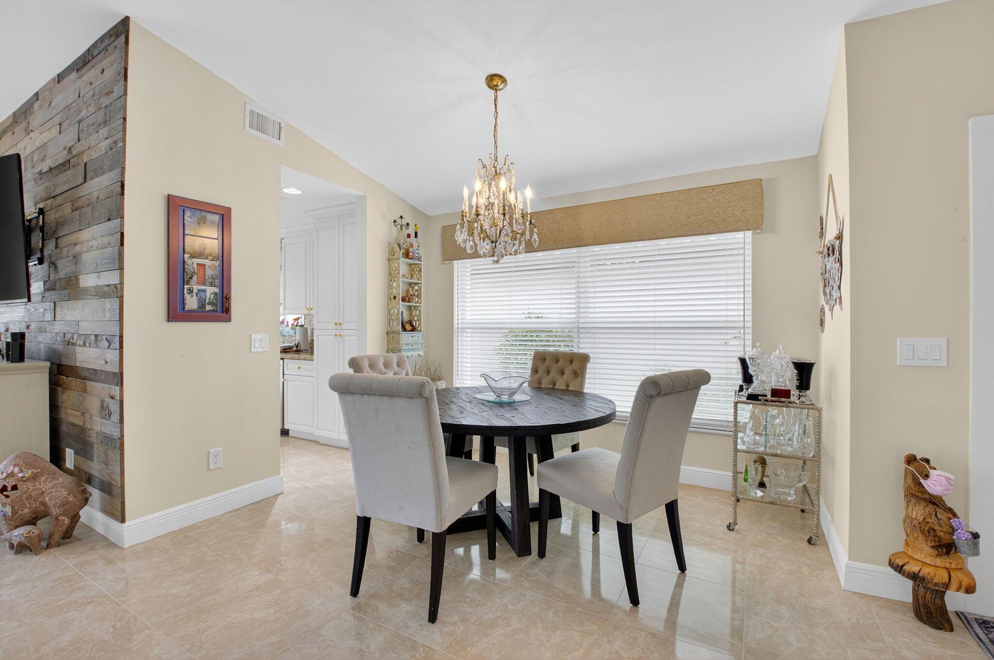 11270 Clover Leaf Circle