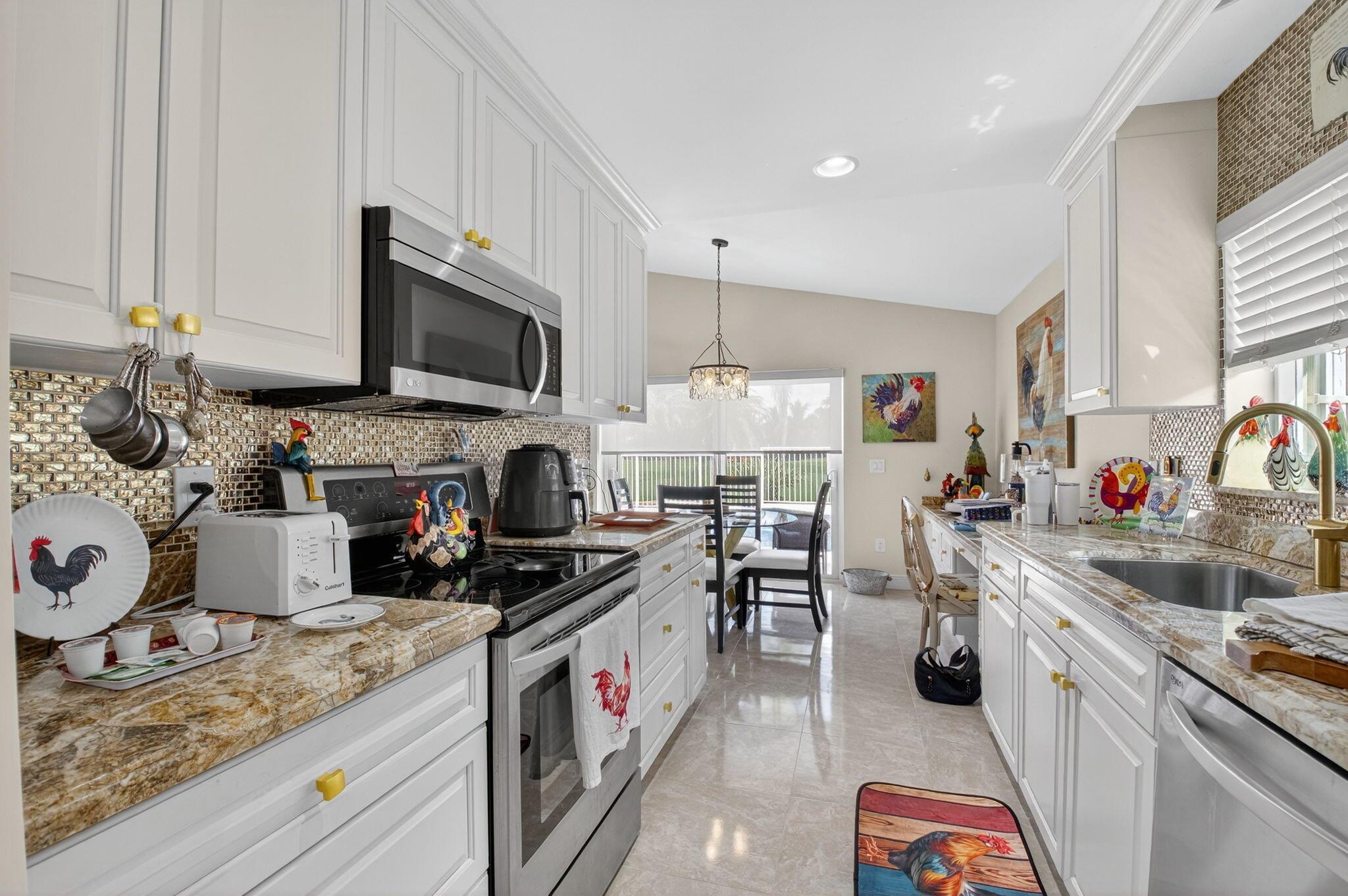 11270 Clover Leaf Circle