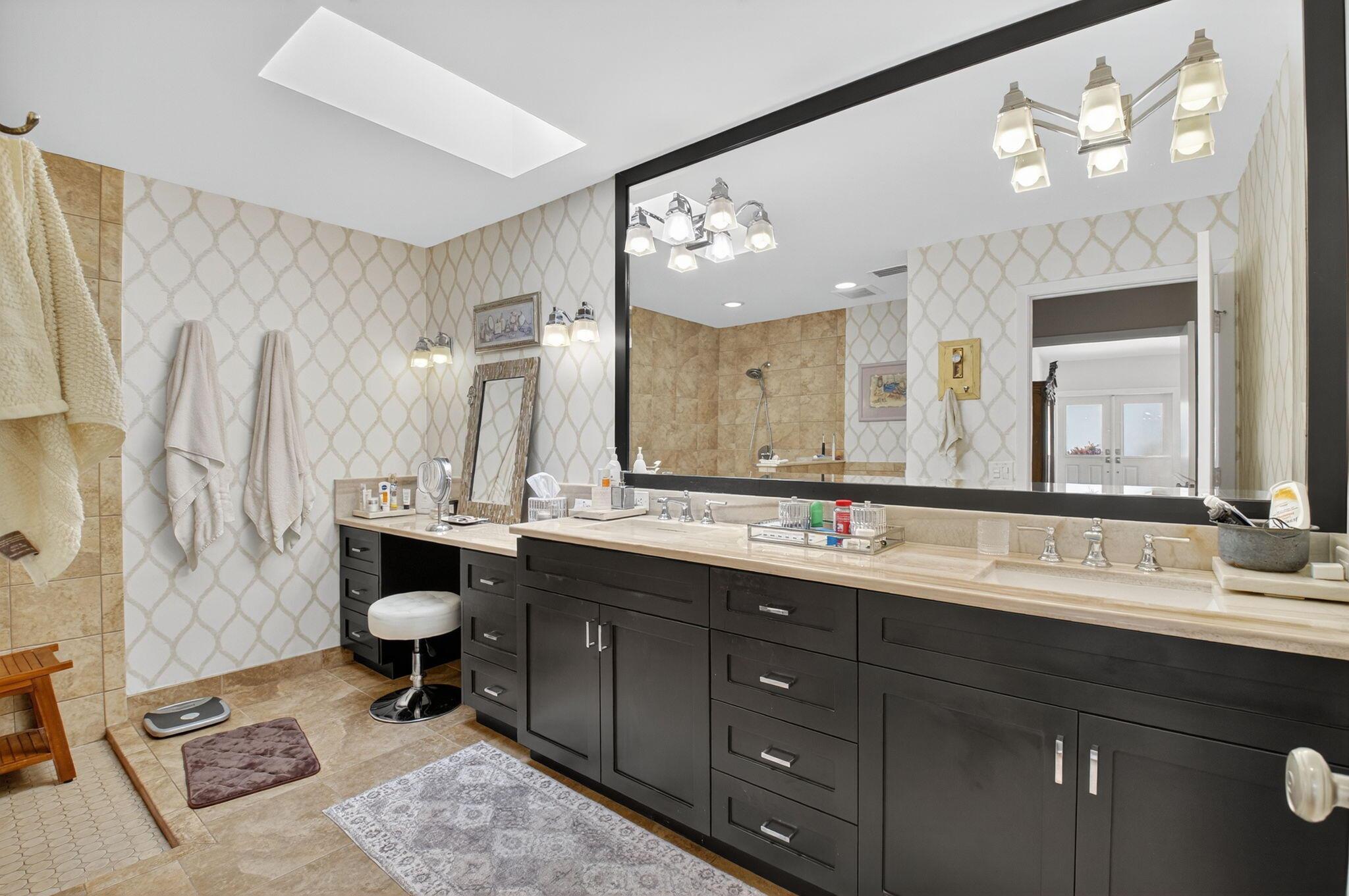 11270 Clover Leaf Circle