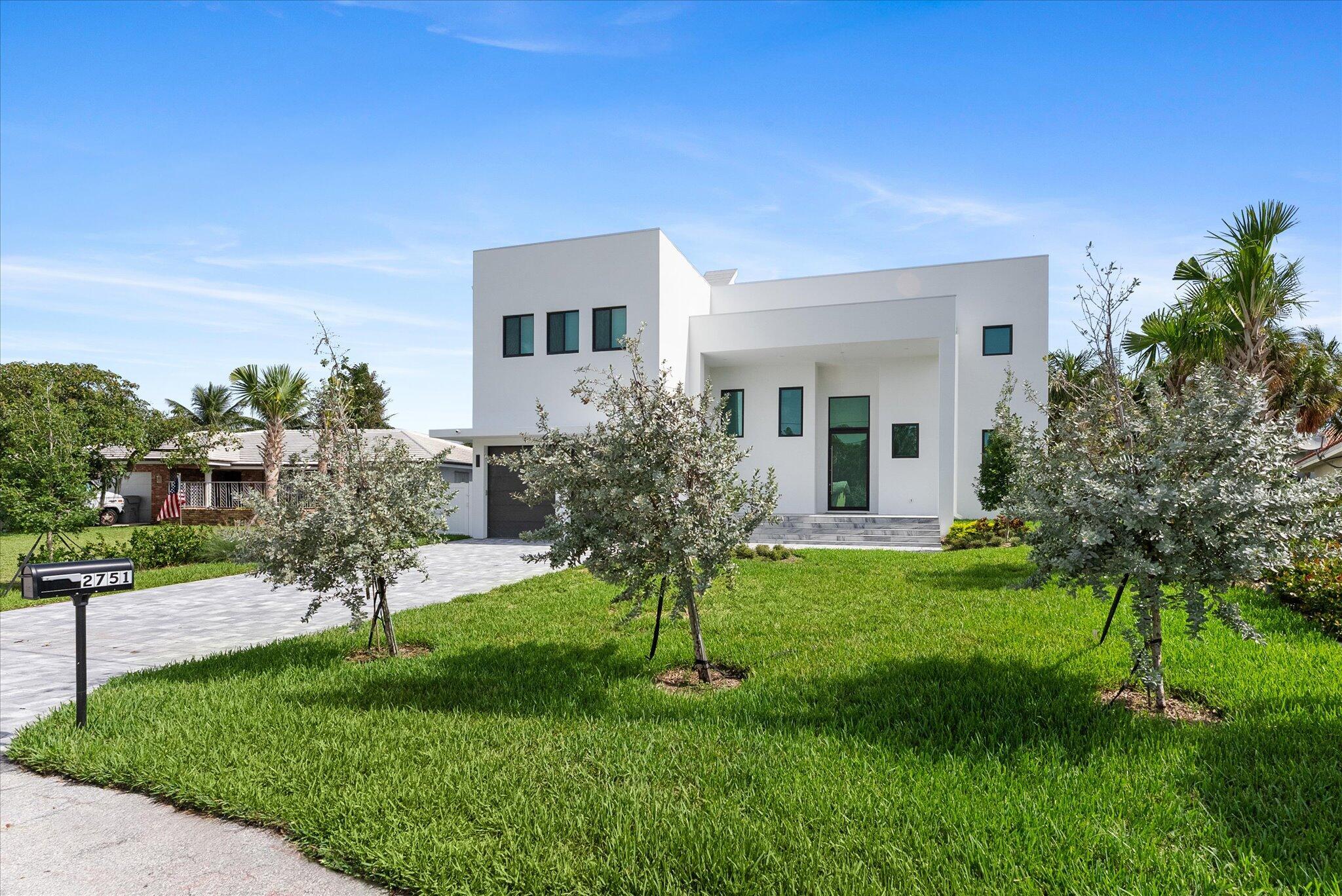 2751 NE 22nd Court