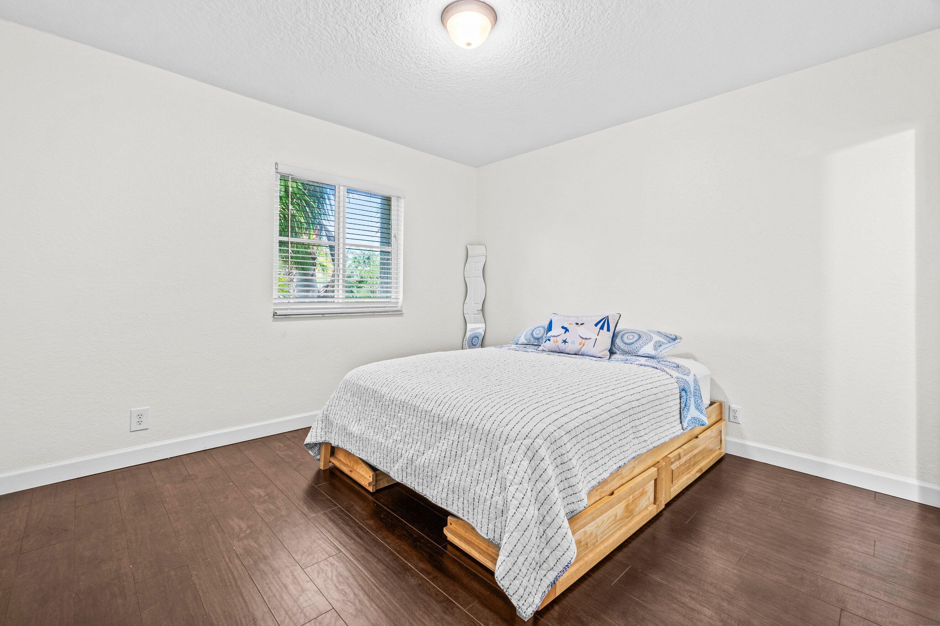 122 Bayfront Drive