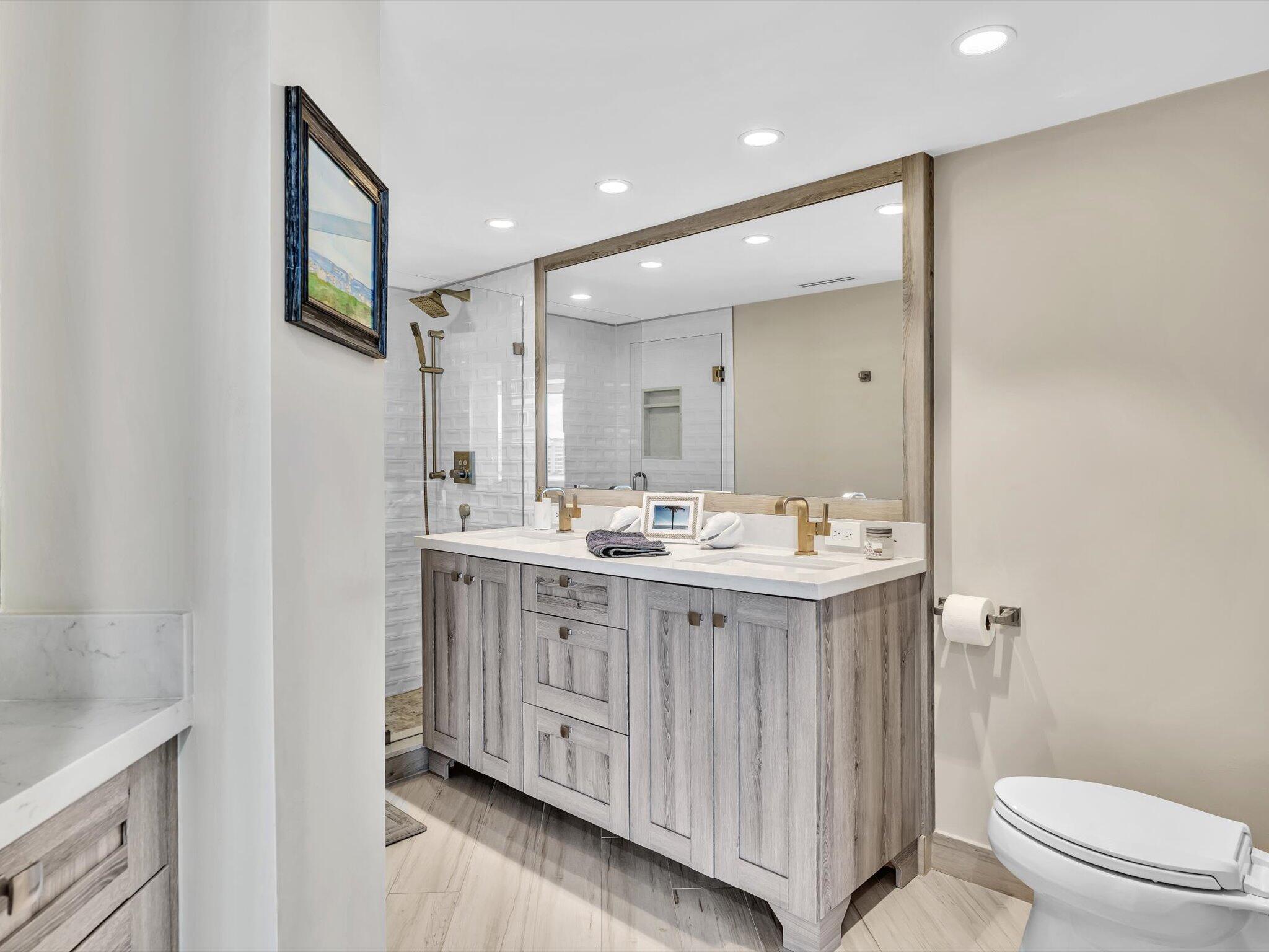 500 S Ocean Boulevard 909