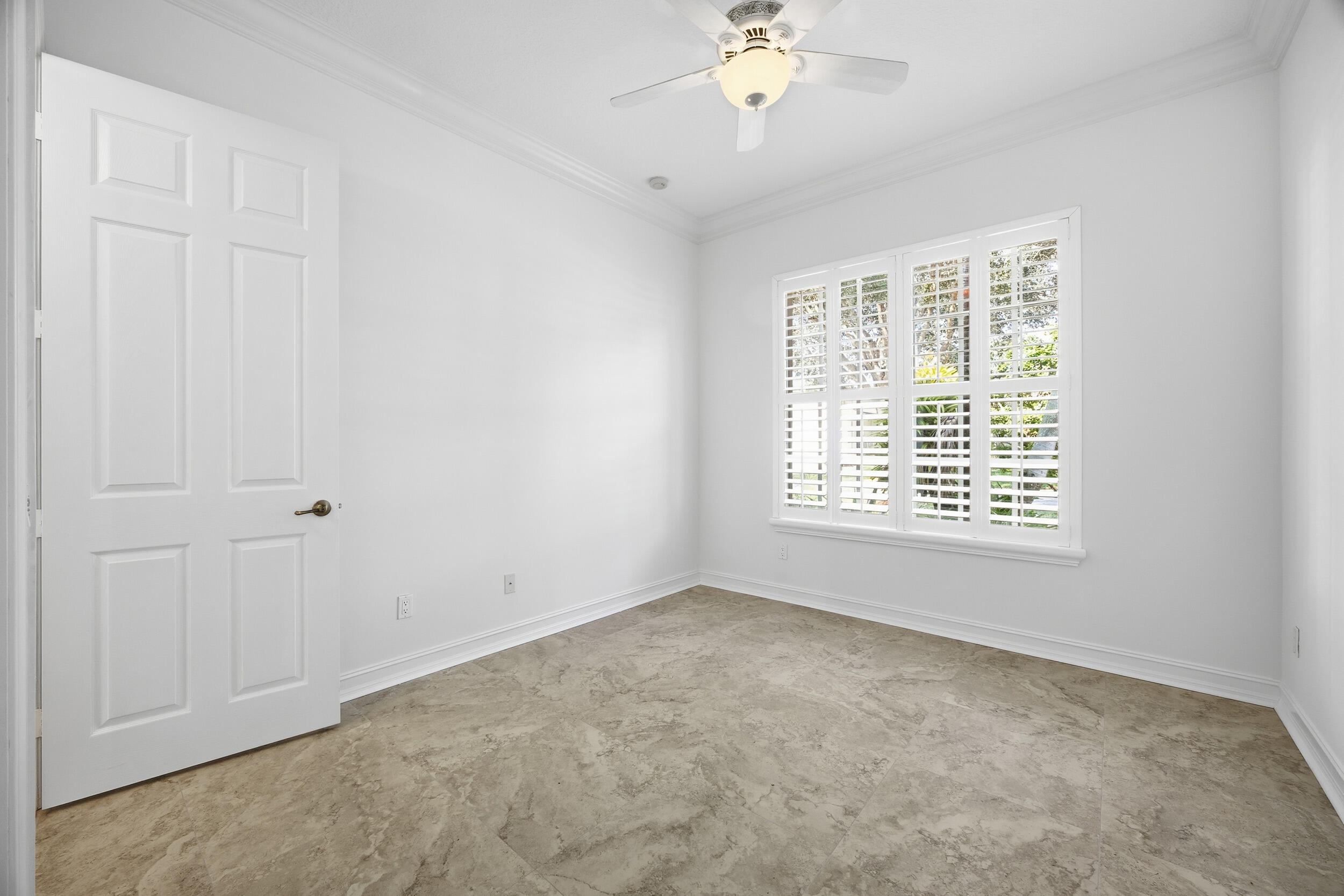 7071 Corning Circle