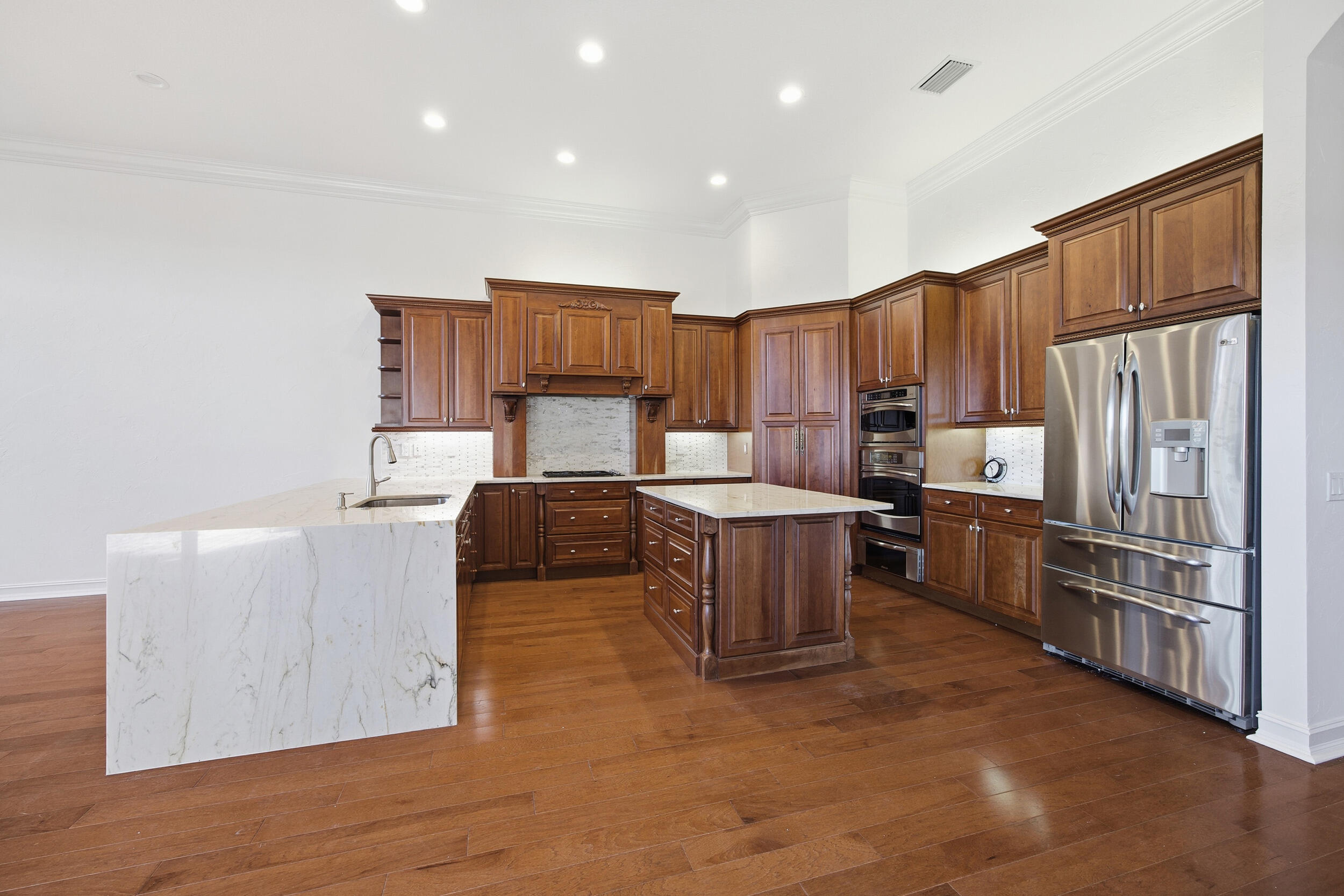 7071 Corning Circle