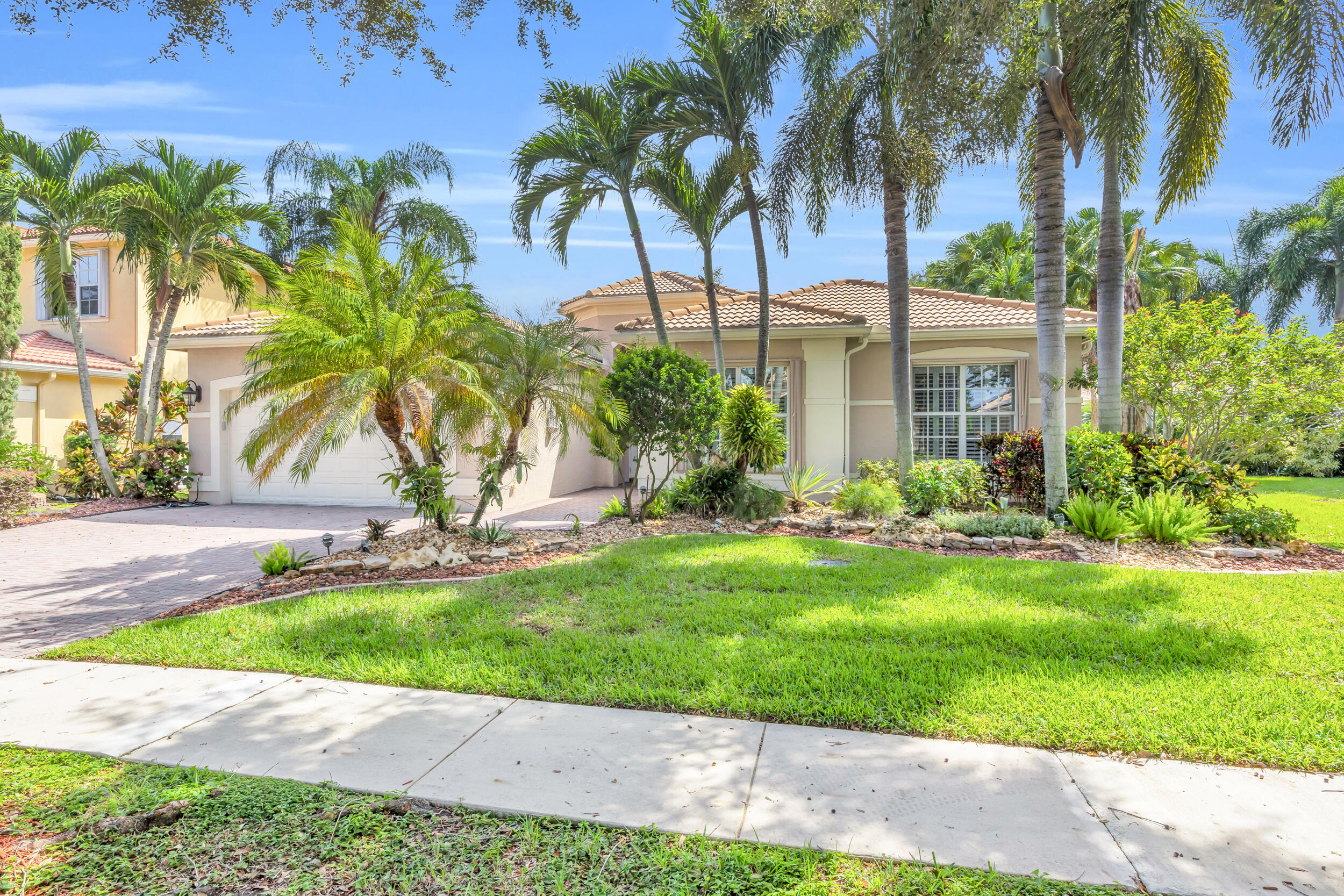 7071 Corning Circle