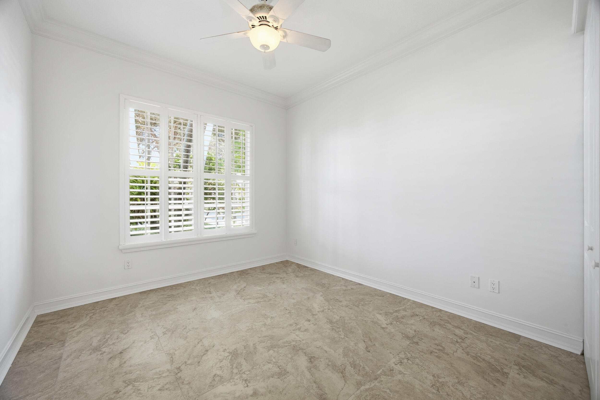 7071 Corning Circle
