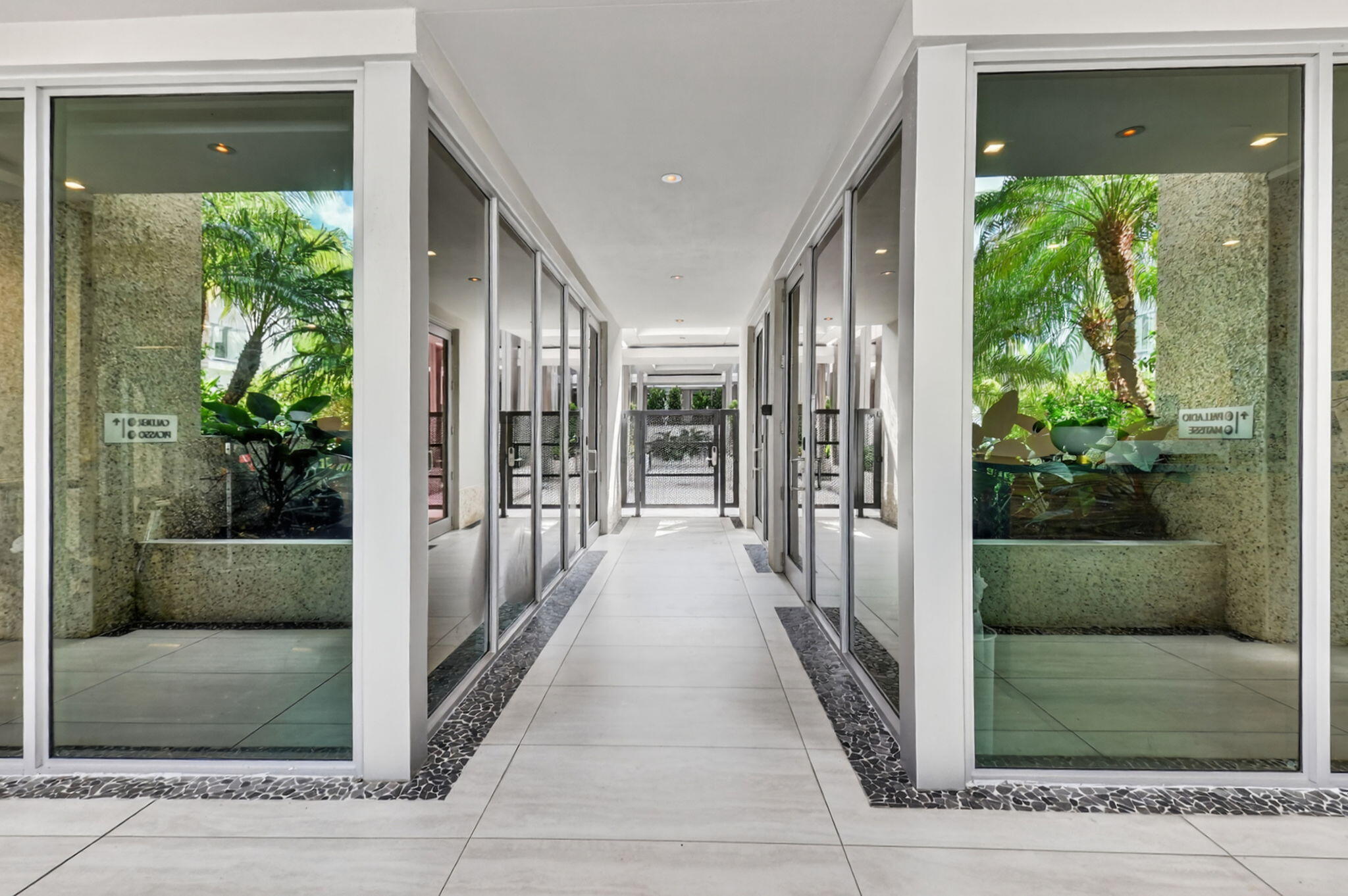 1901 S Ocean Boulevard 18
