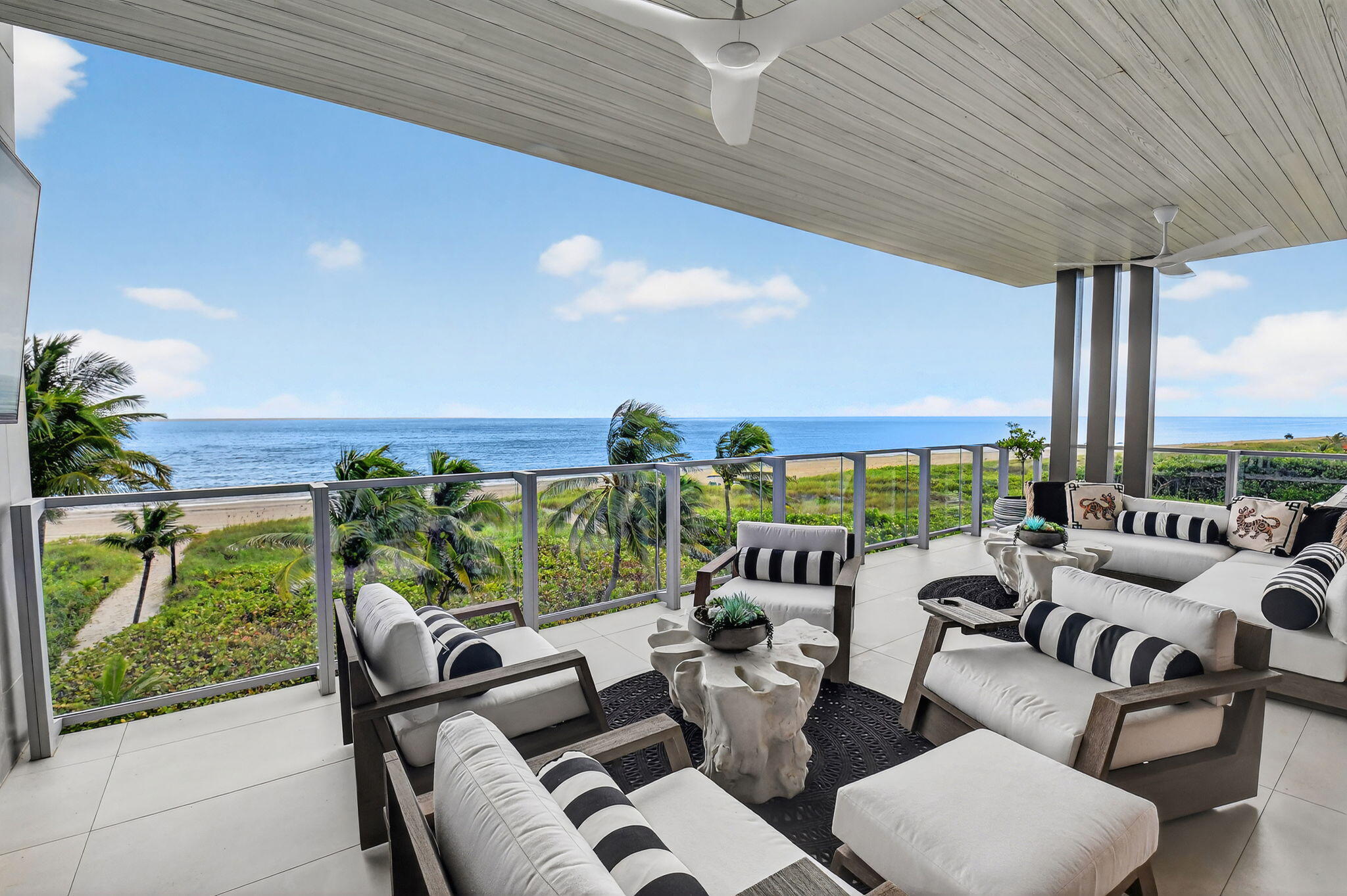 1901 S Ocean Boulevard 18