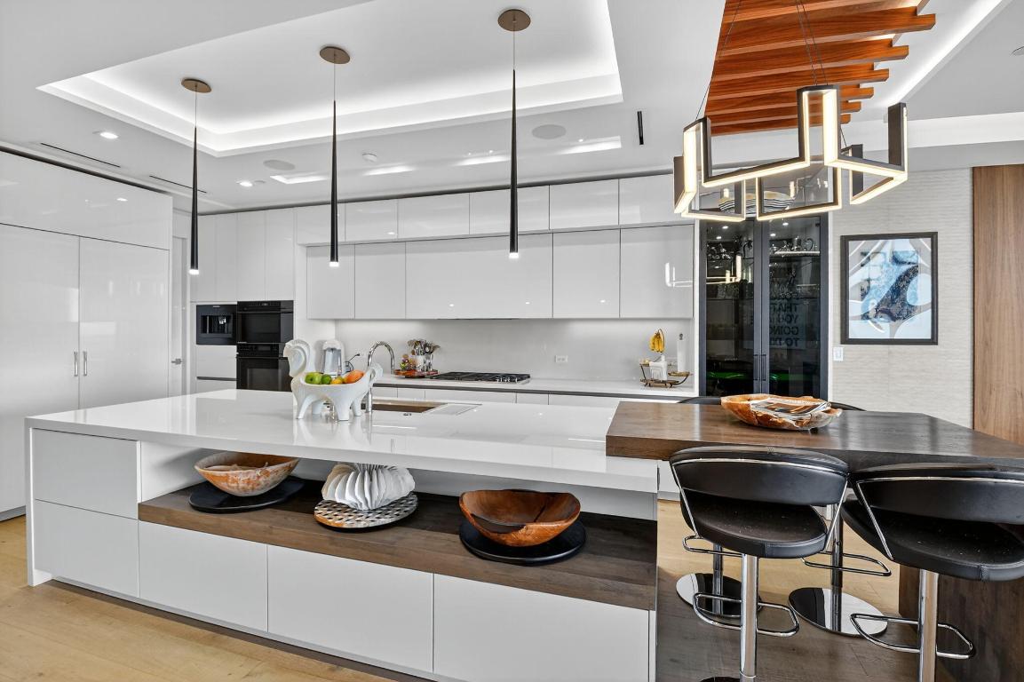 1901 S Ocean Boulevard 18