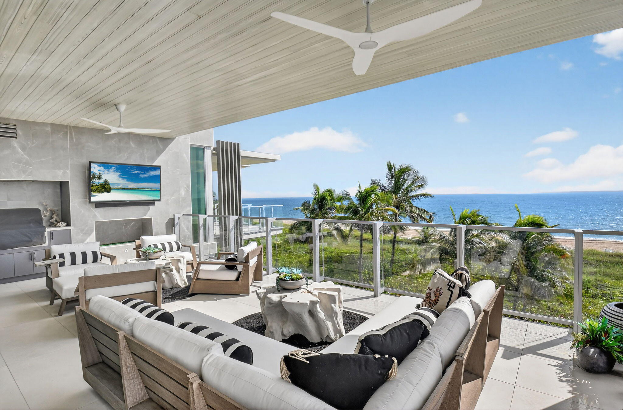 1901 S Ocean Boulevard 18