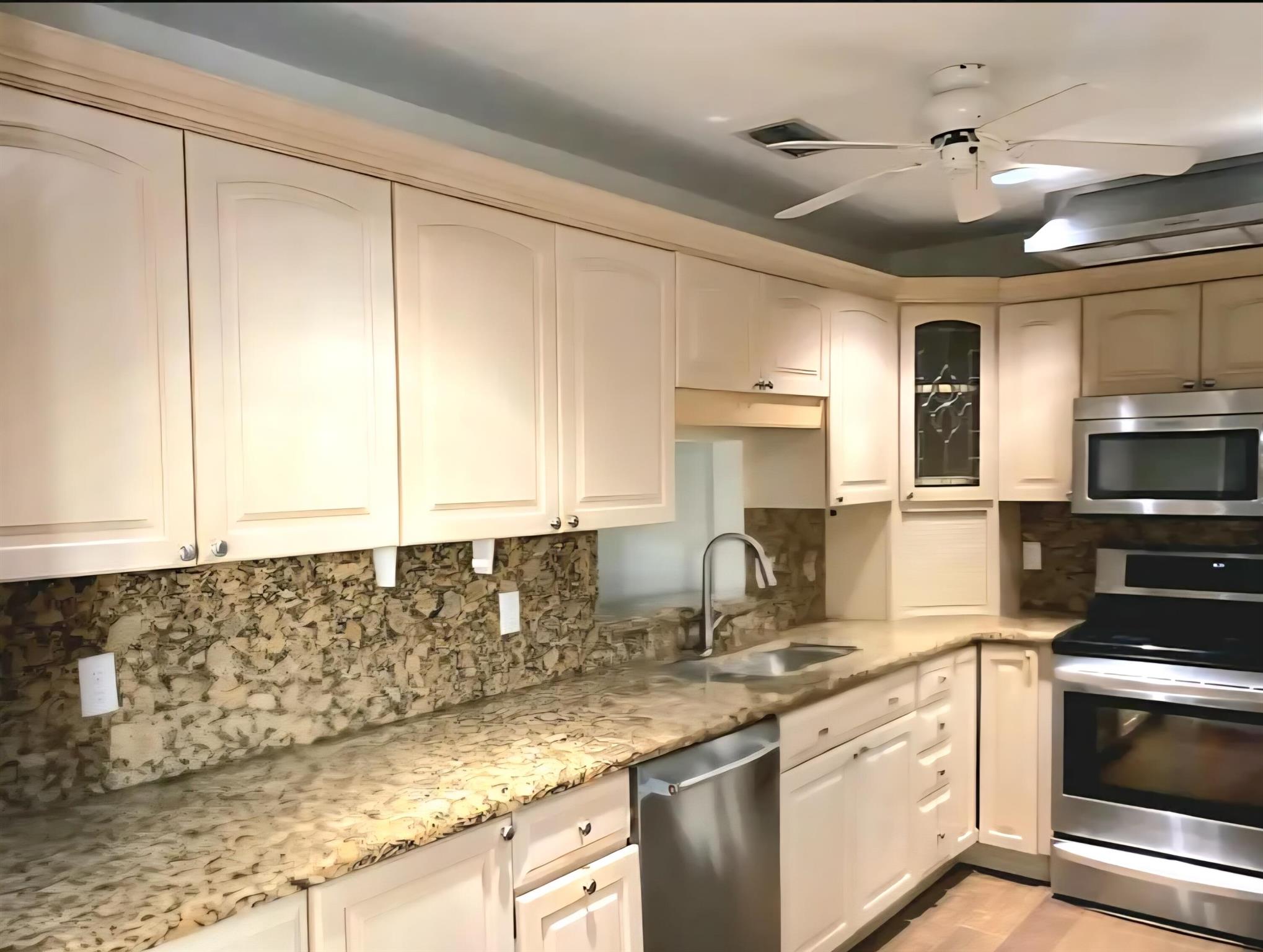 19323 Carolina Circle