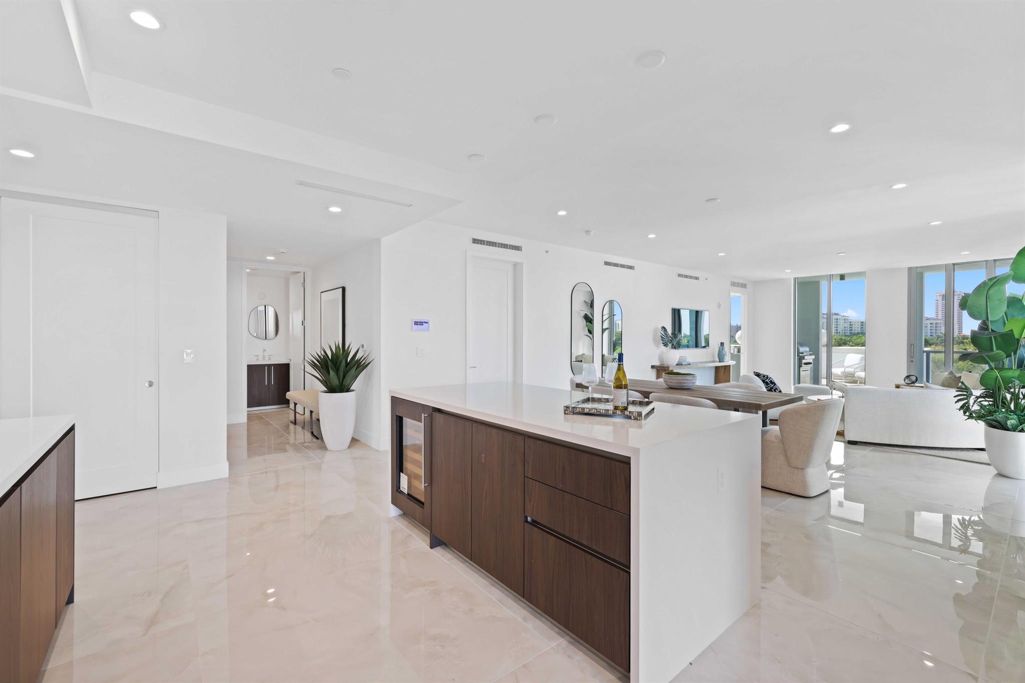 475 E Royal Palm Road 506