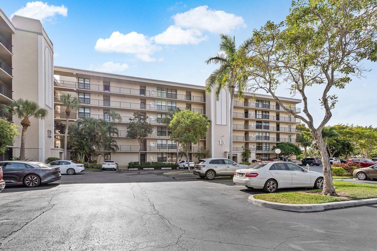 13 Royal Palm Way 602