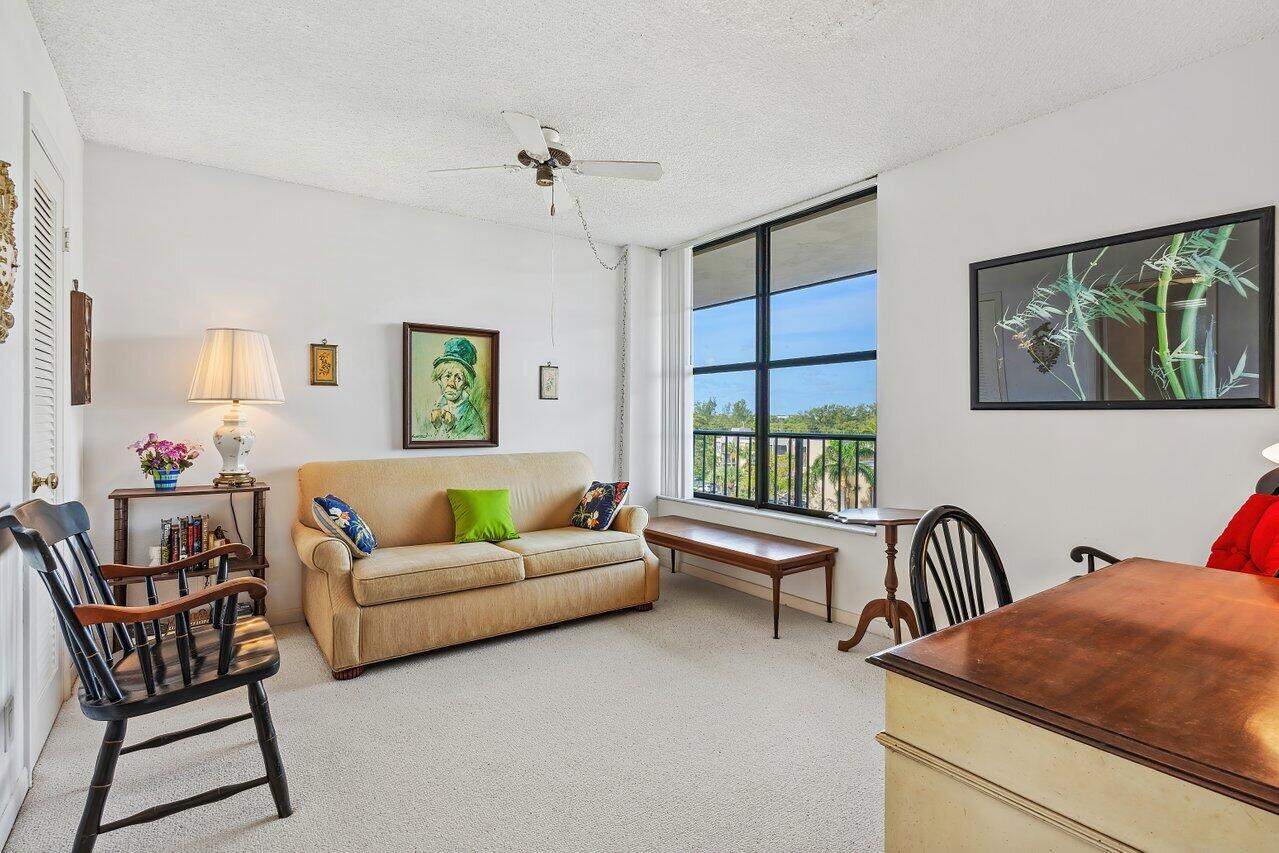 13 Royal Palm Way 602