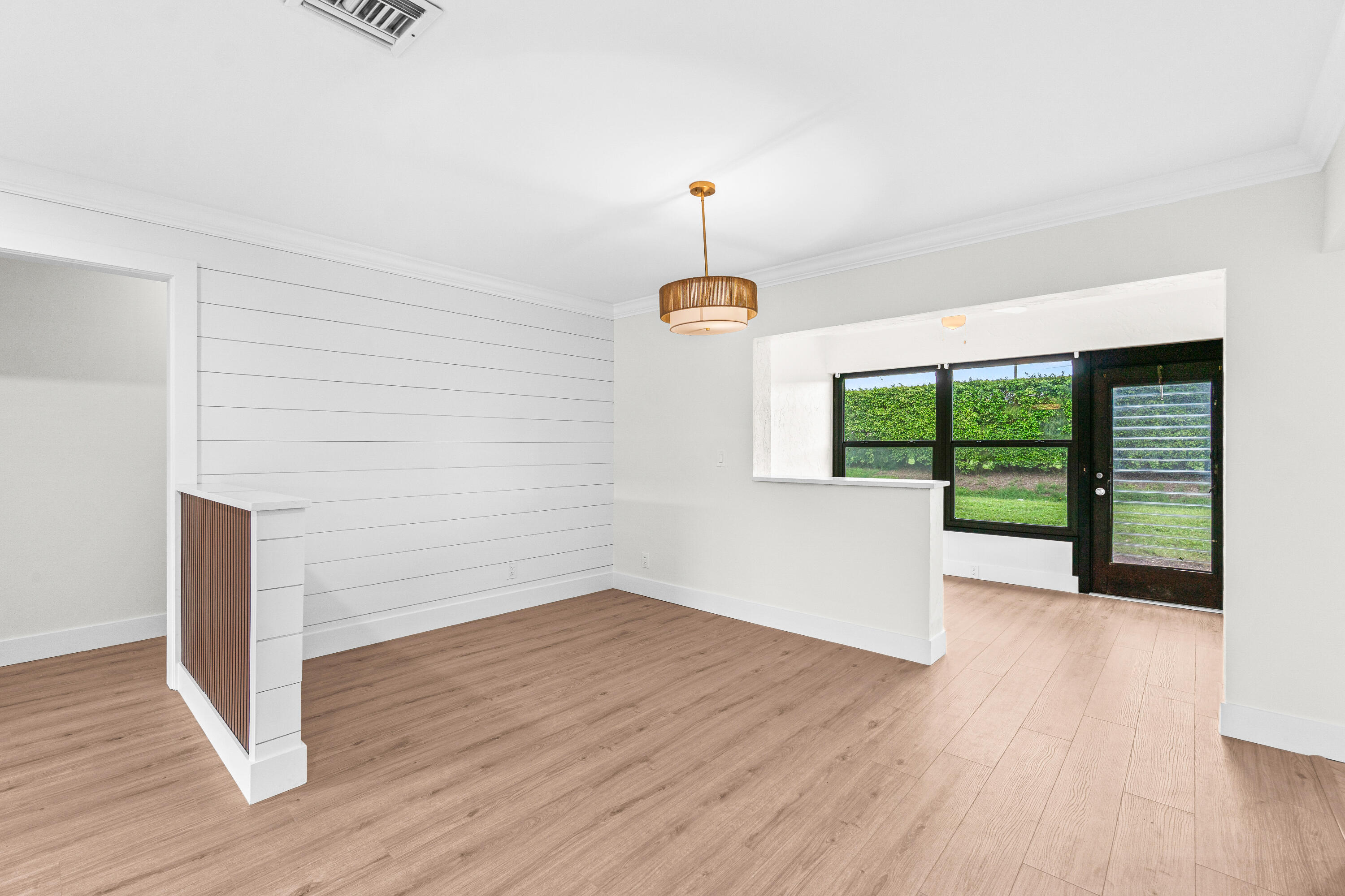 4657 Greentree Place A