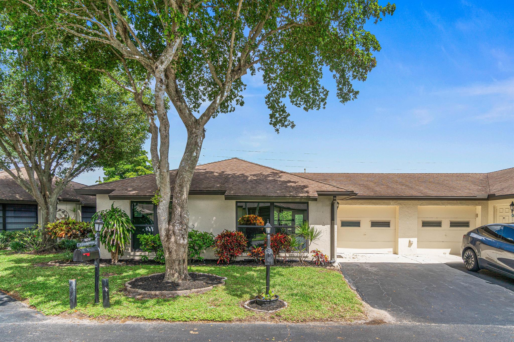 4657 Greentree Place A