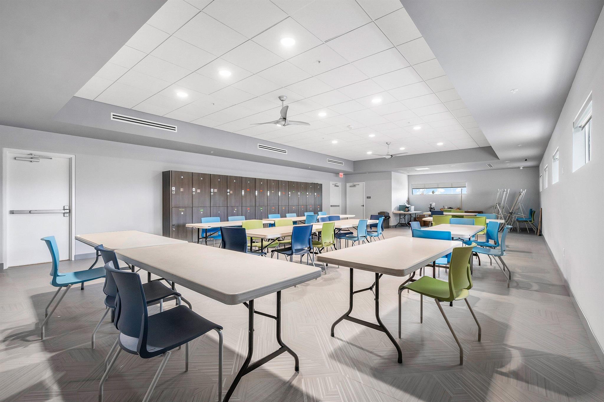 6235 Kings Gate Circle