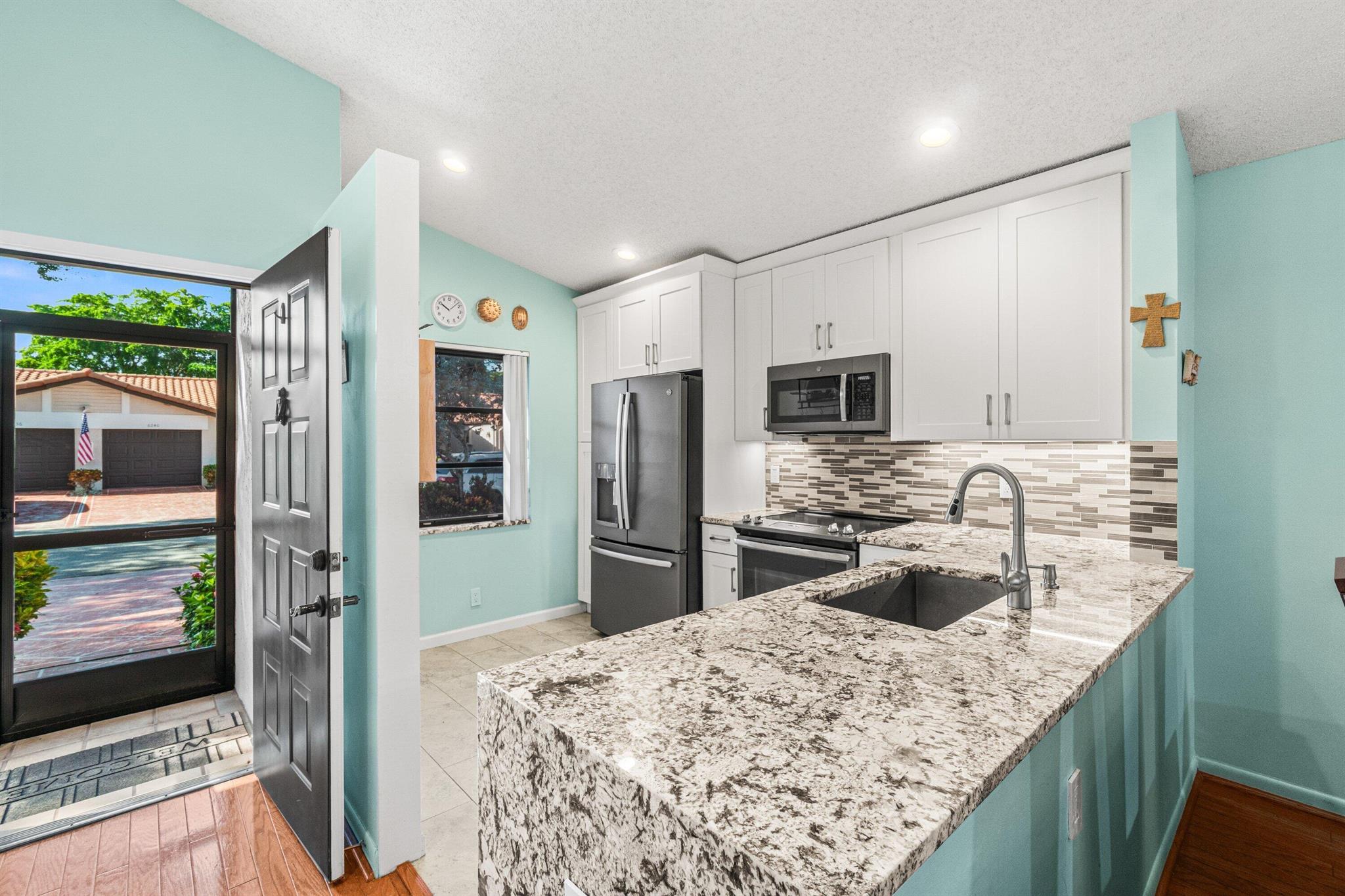 6235 Kings Gate Circle