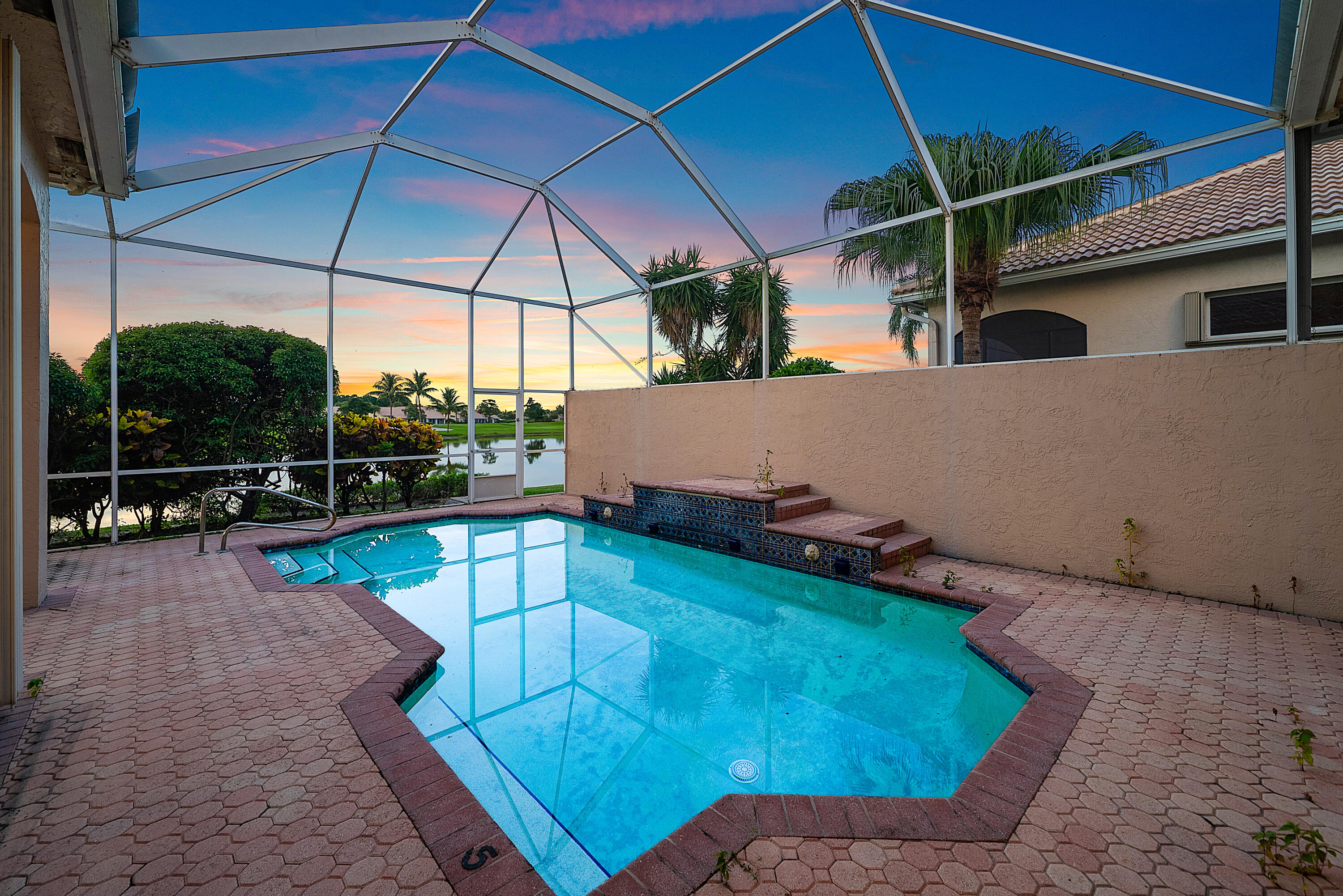 6959 Fairway Lakes Drive