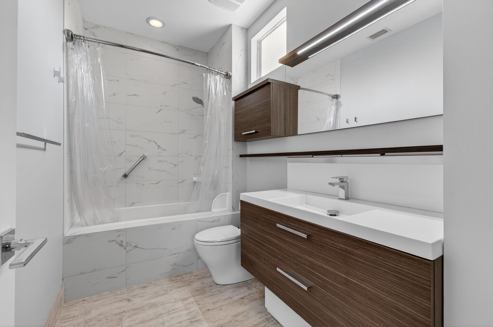 5846 NW 24th Avenue 203