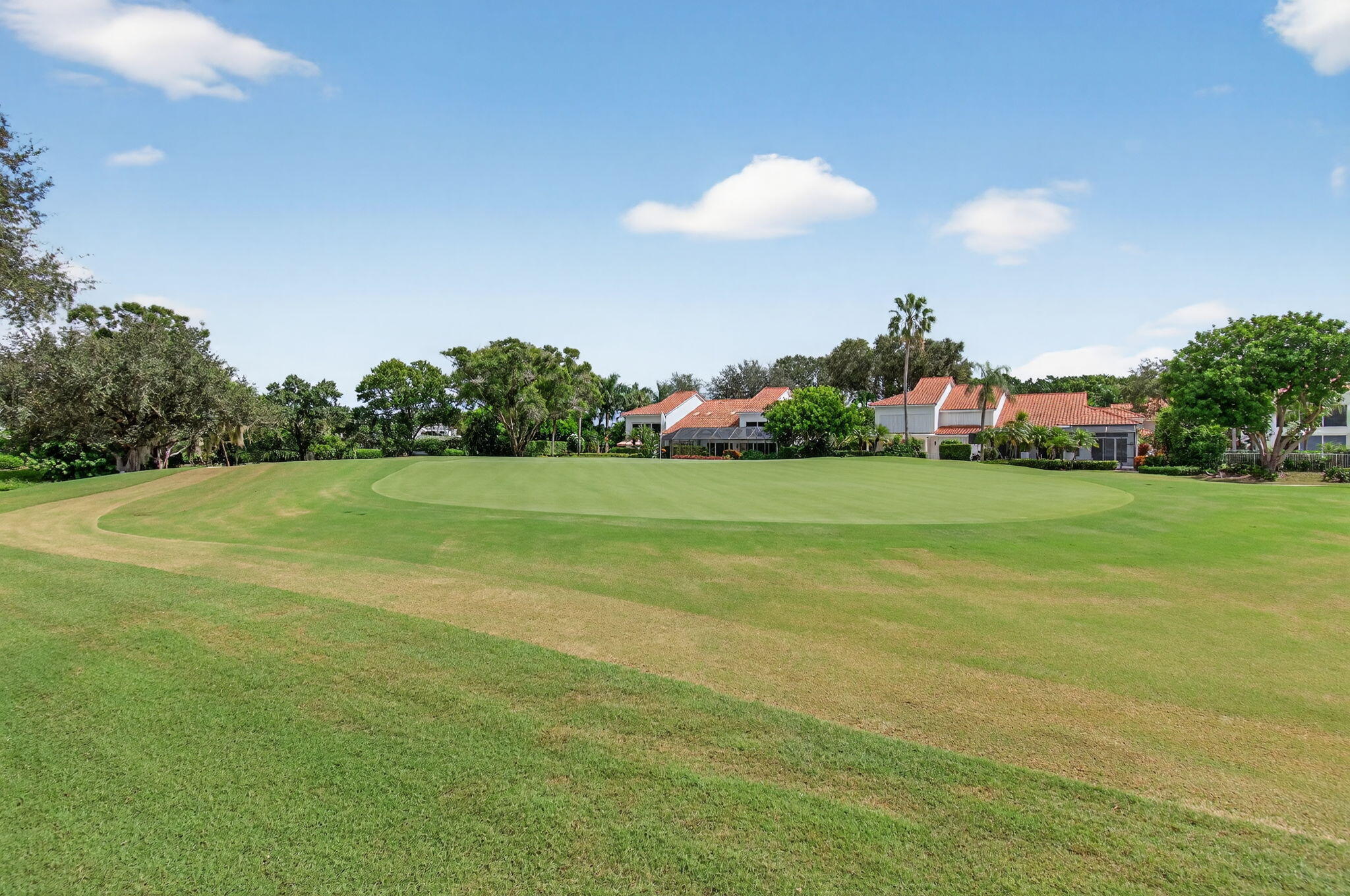 5846 NW 24th Avenue 203